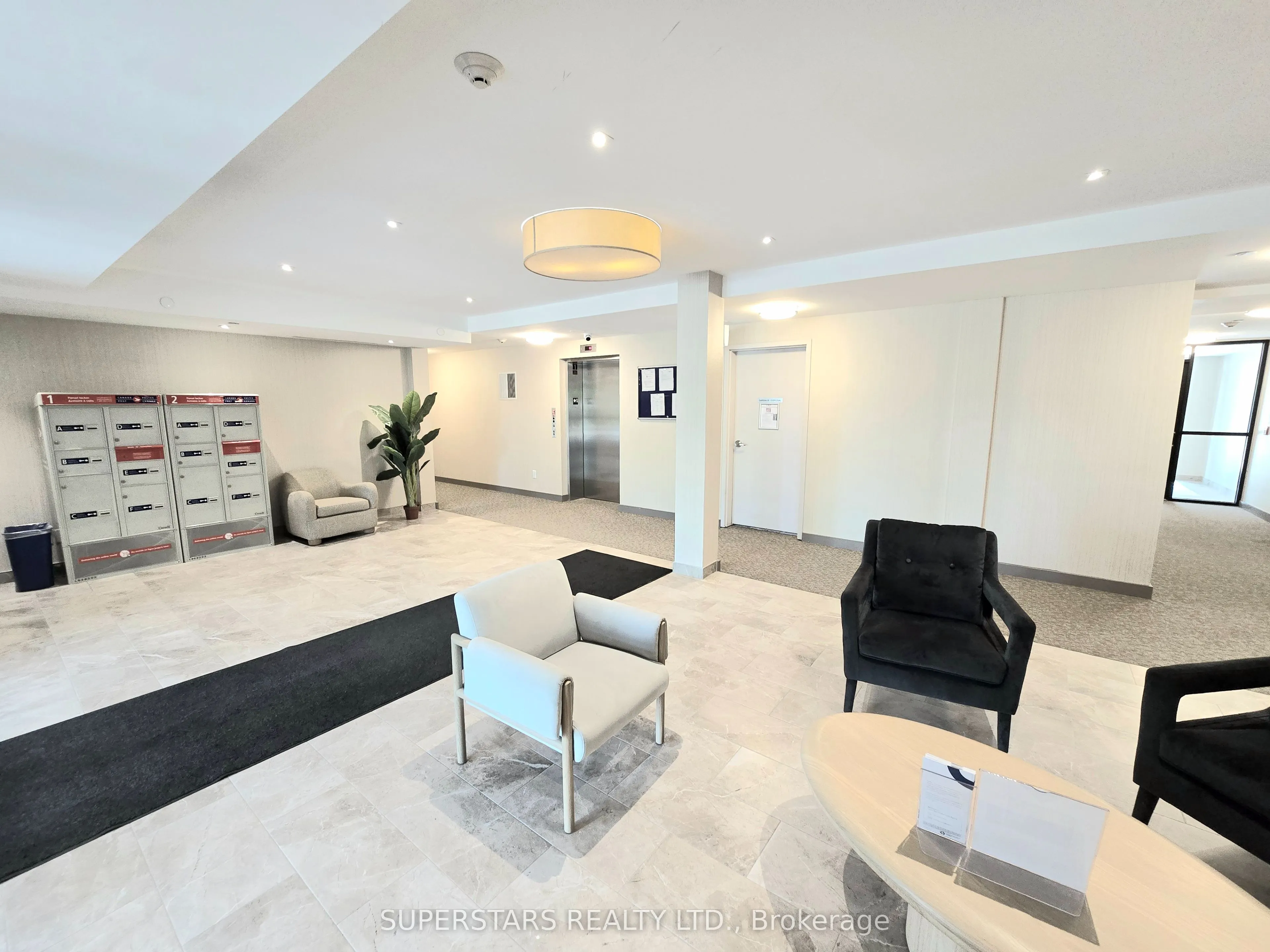 1709 Bur Oak Avenue, #305