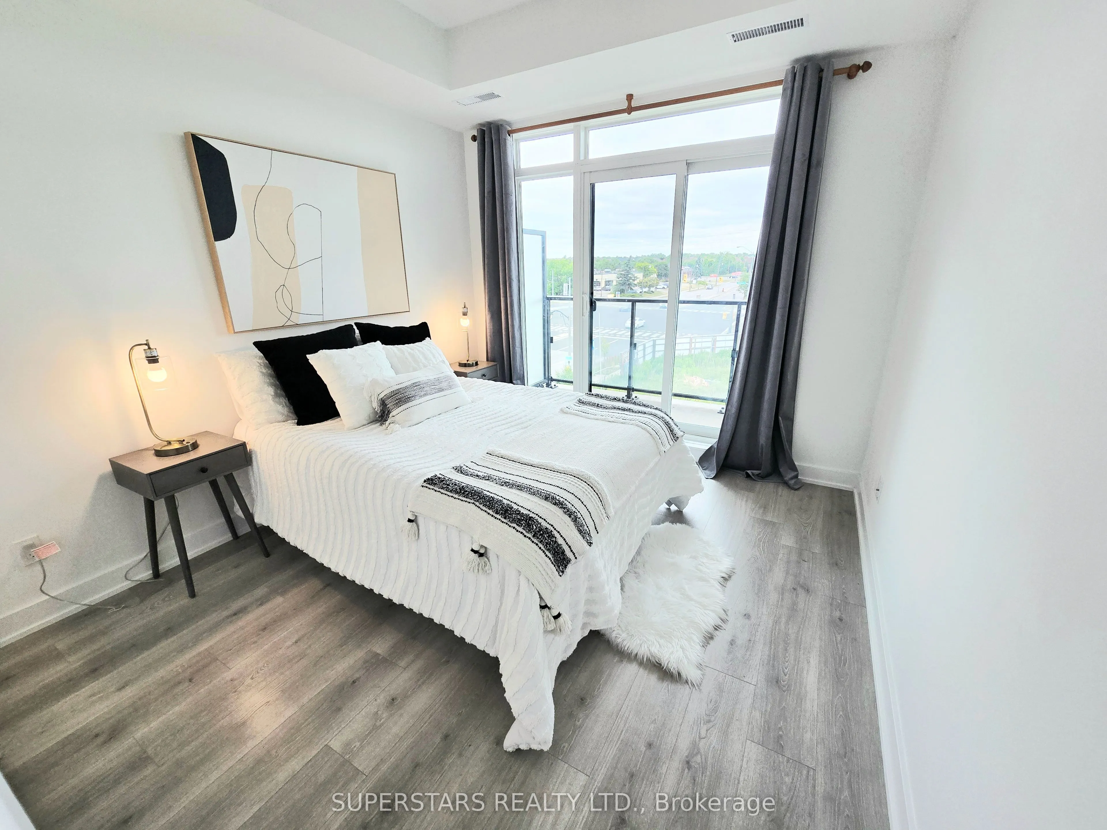 1709 Bur Oak Avenue, #305