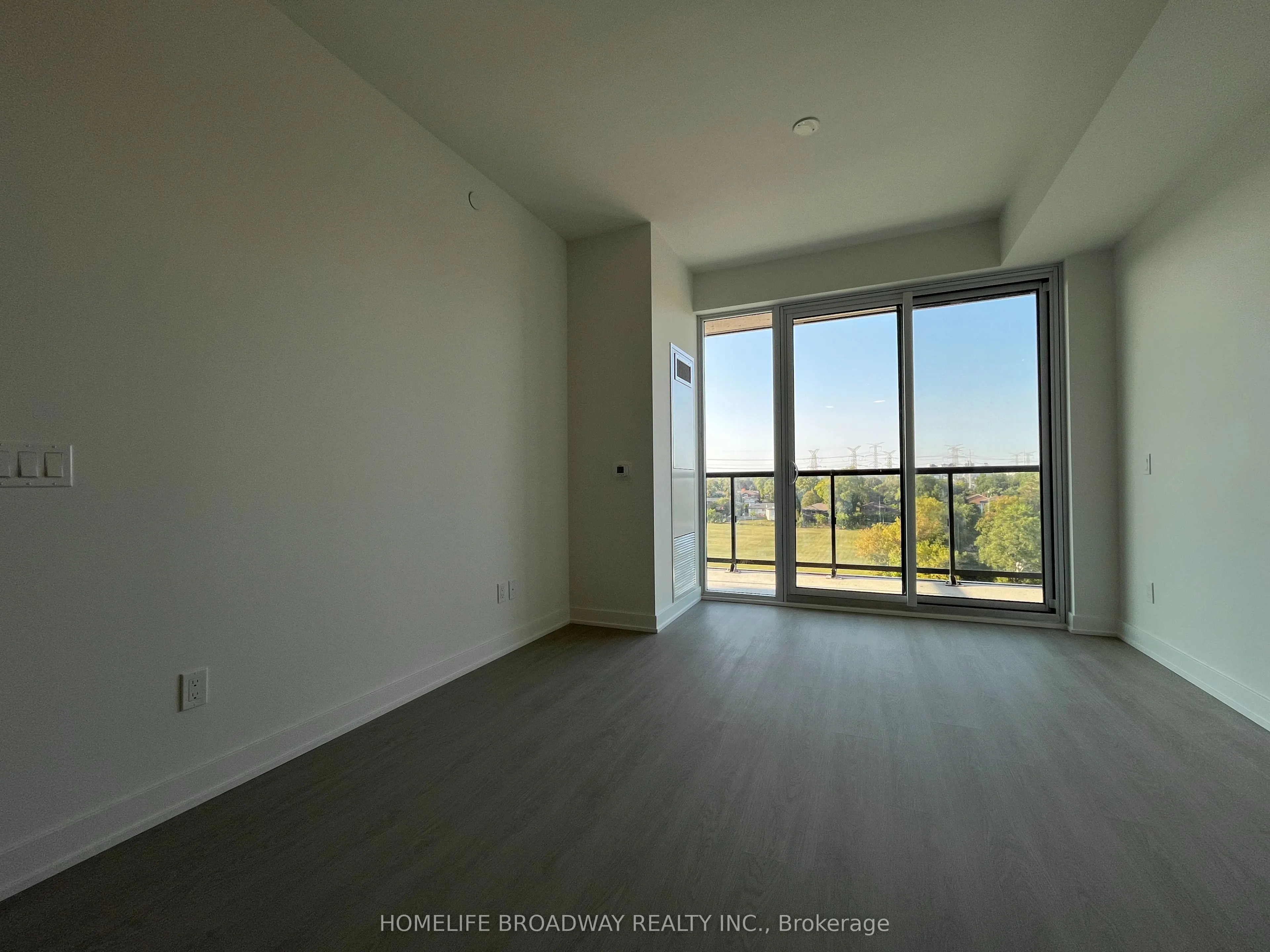 8188 Yonge Street, #706