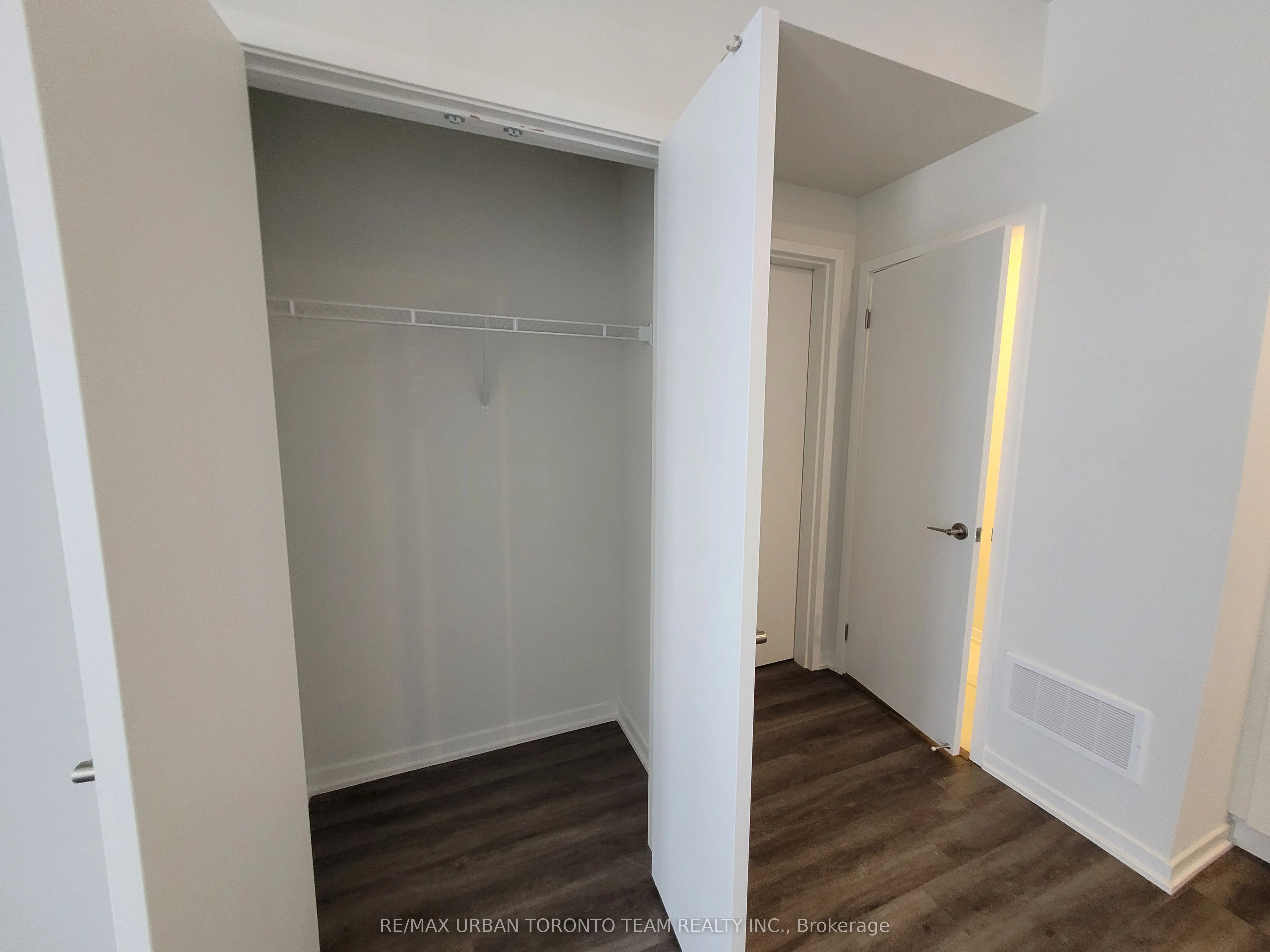 131 Honeycrisp Crescent, #TH215