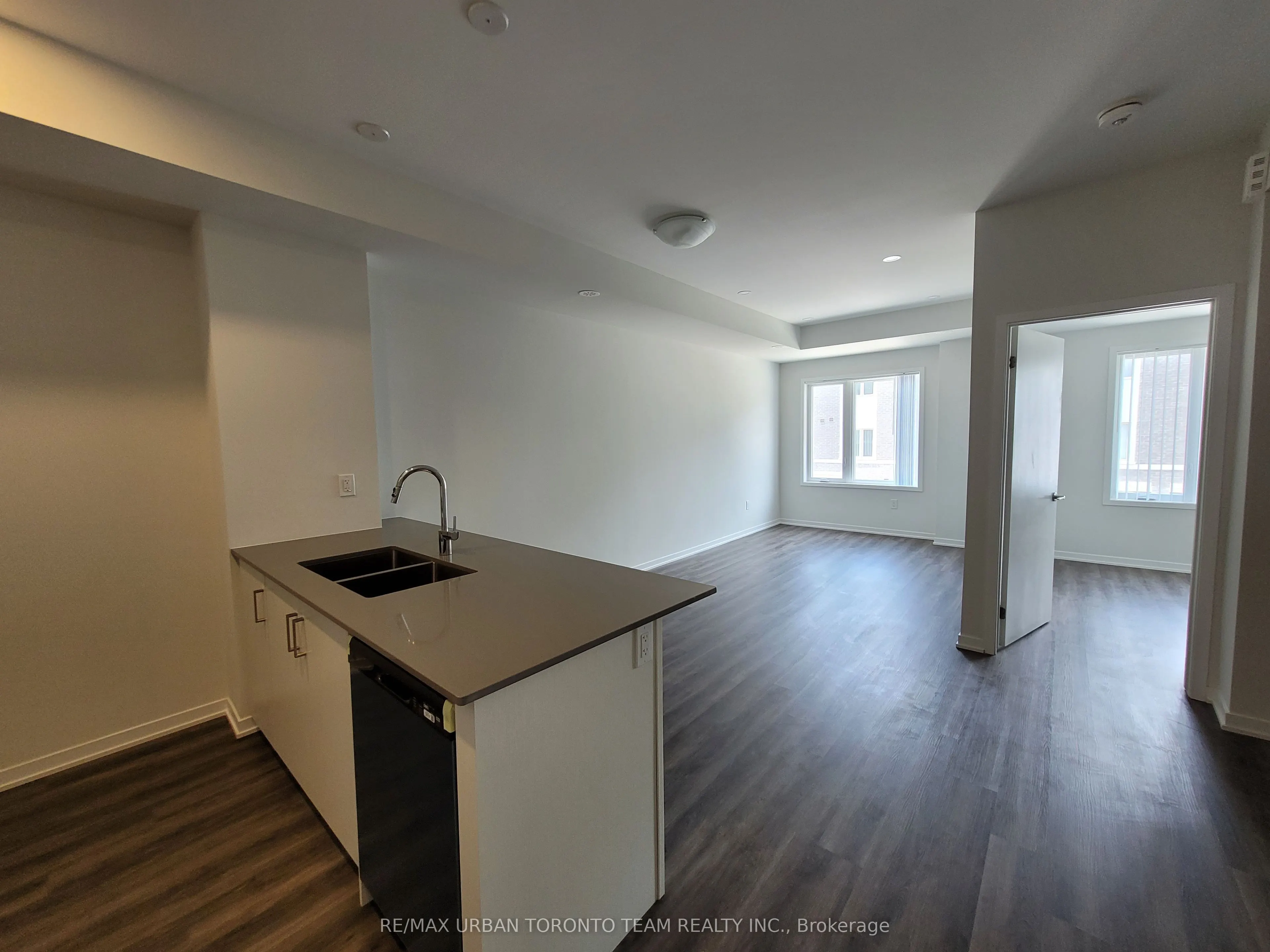131 Honeycrisp Crescent, #TH215