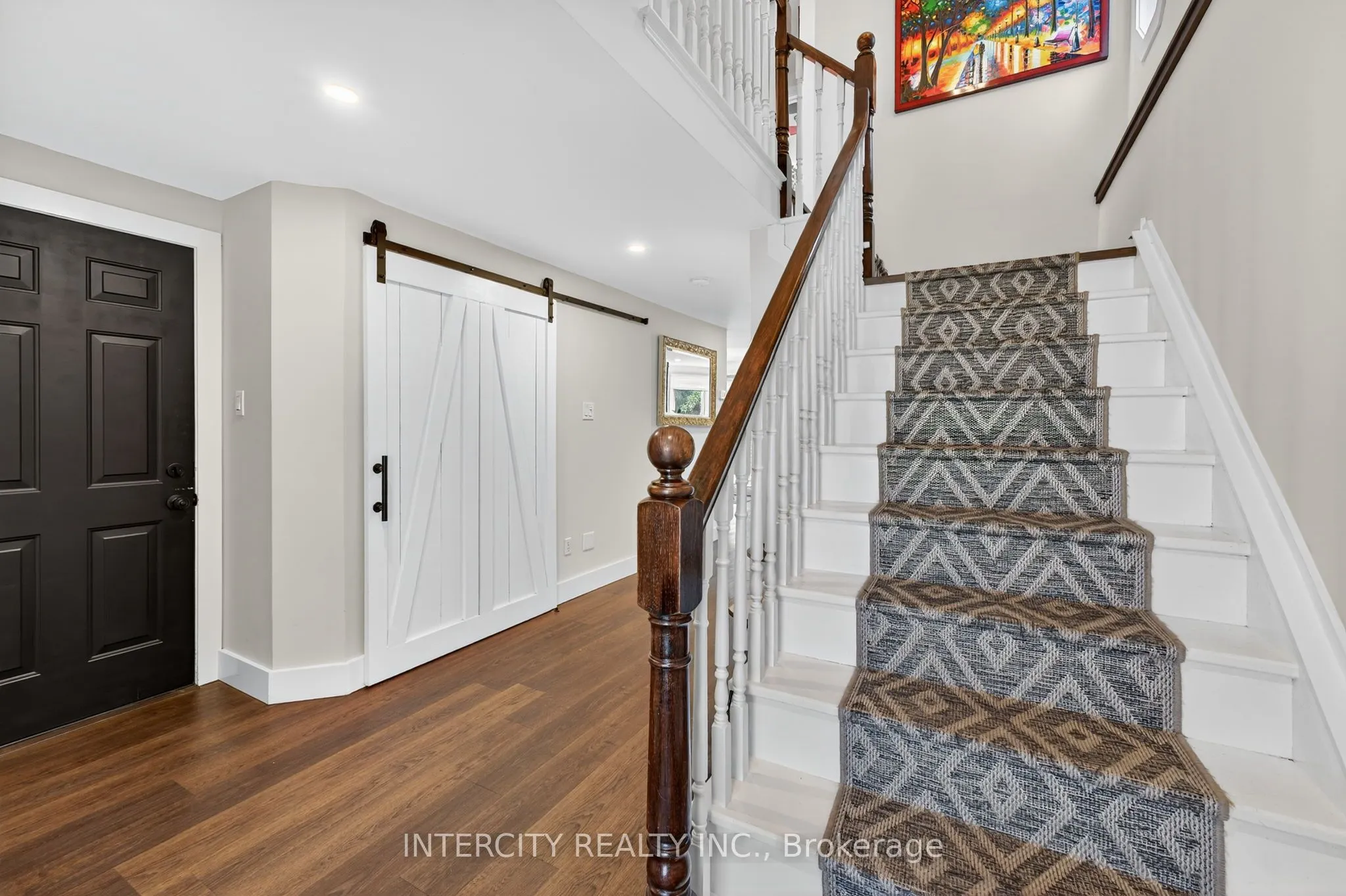 107 Albert Street E