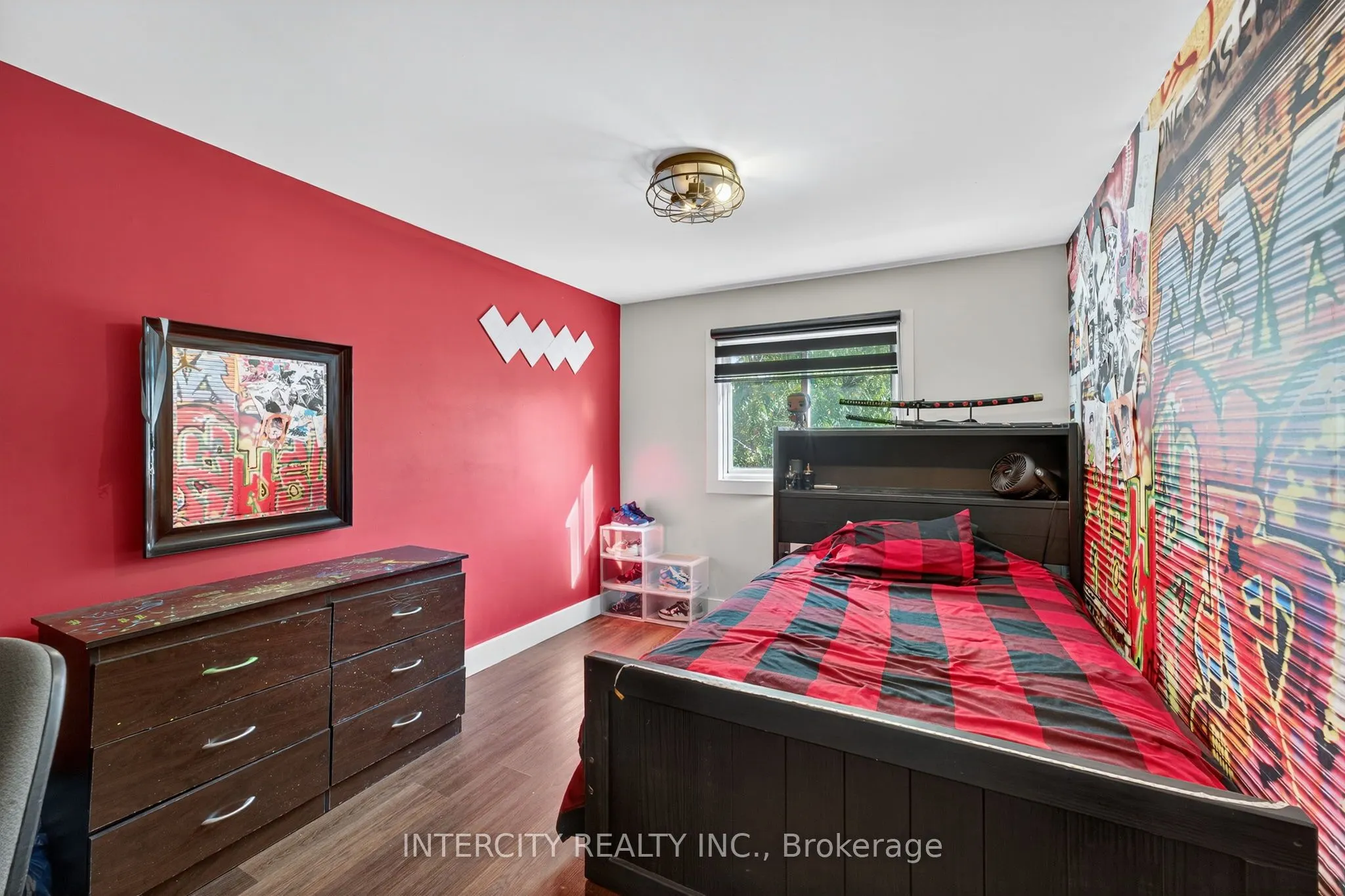 107 Albert Street E
