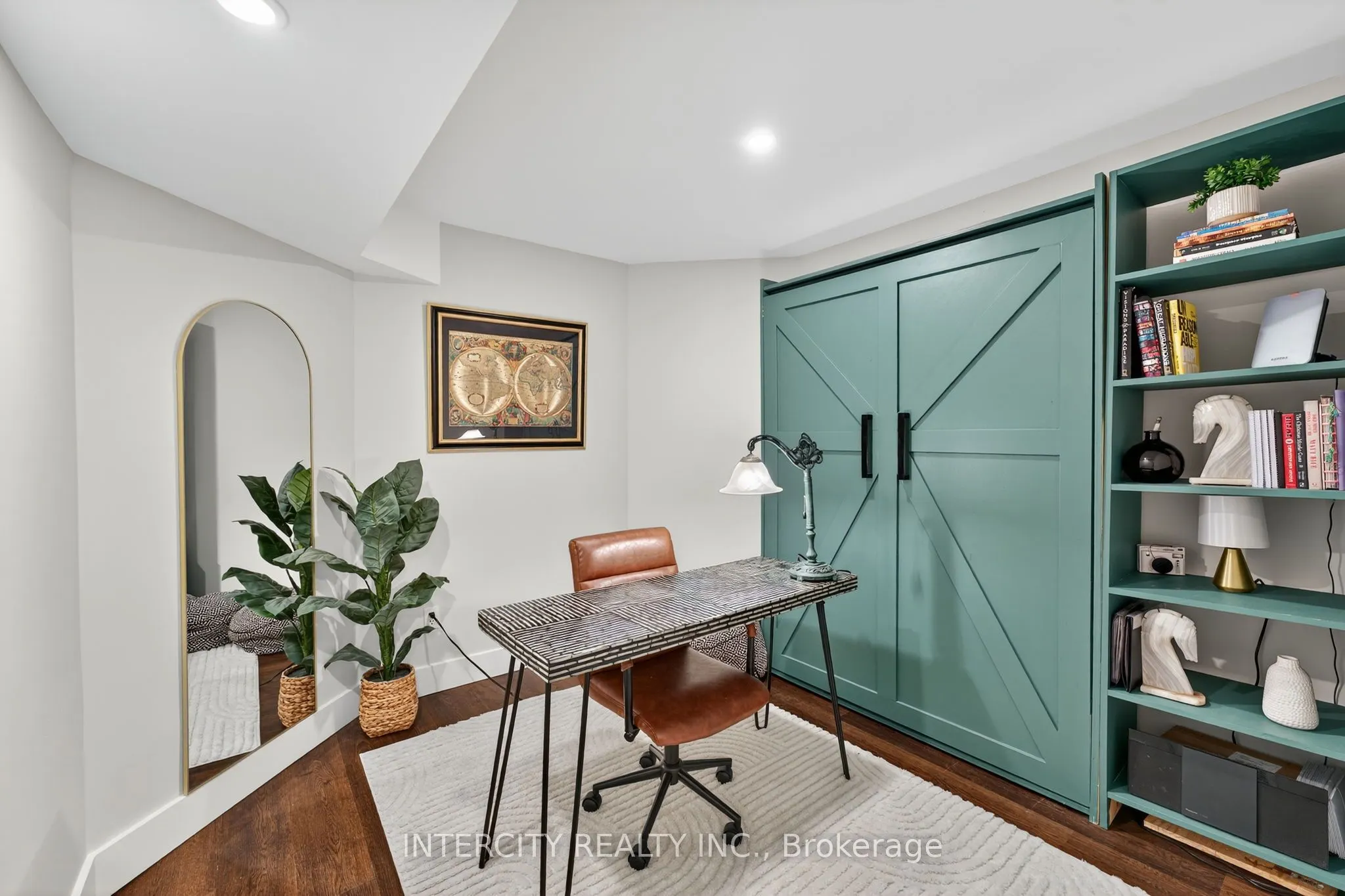 107 Albert Street E