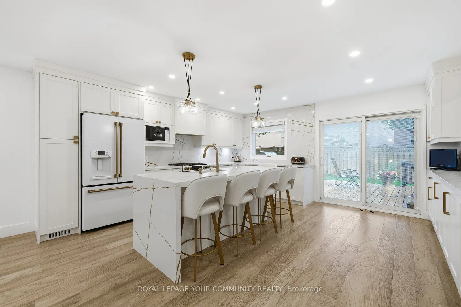 15 Redondo Drive