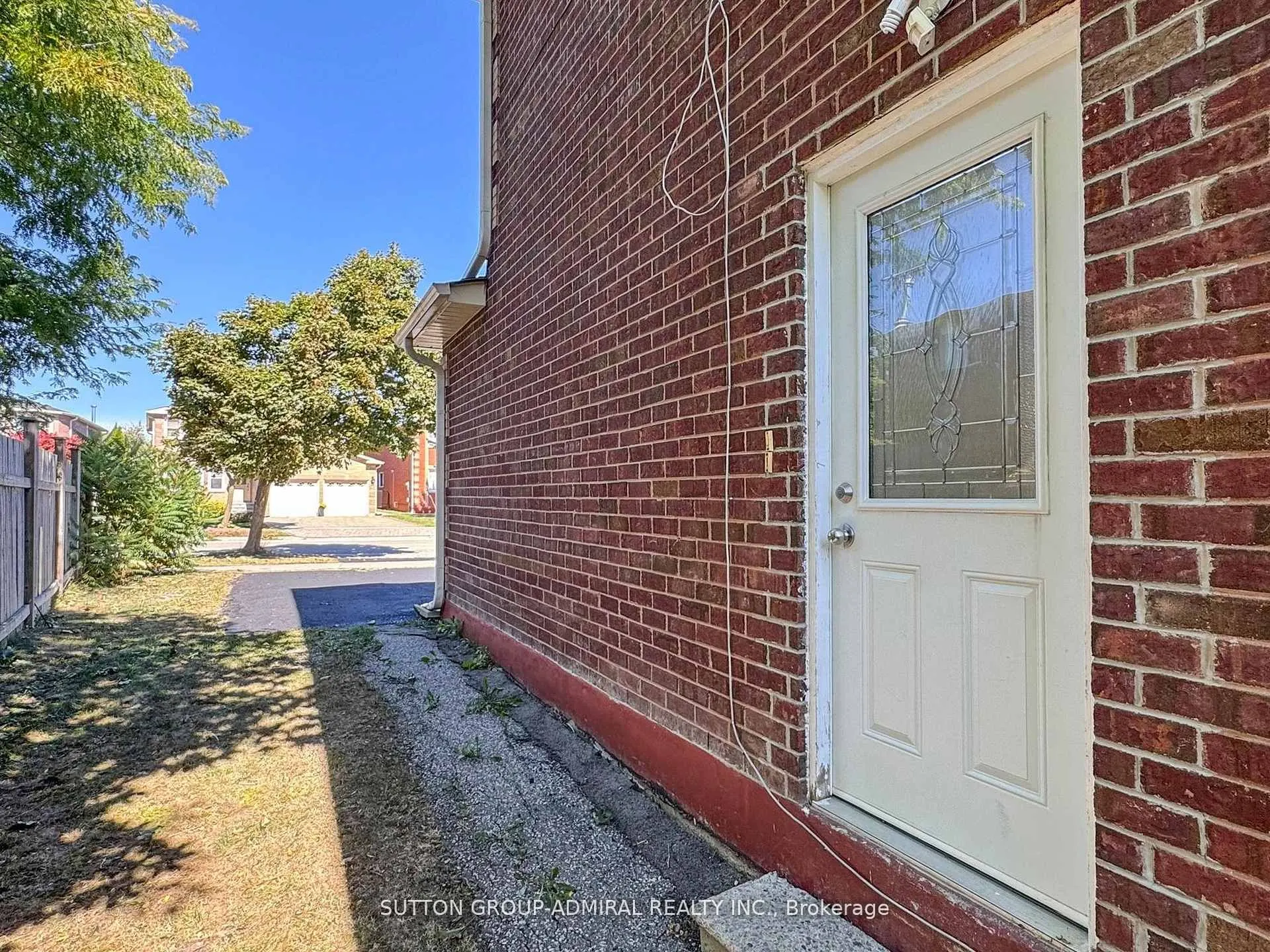 280 Bernard Avenue