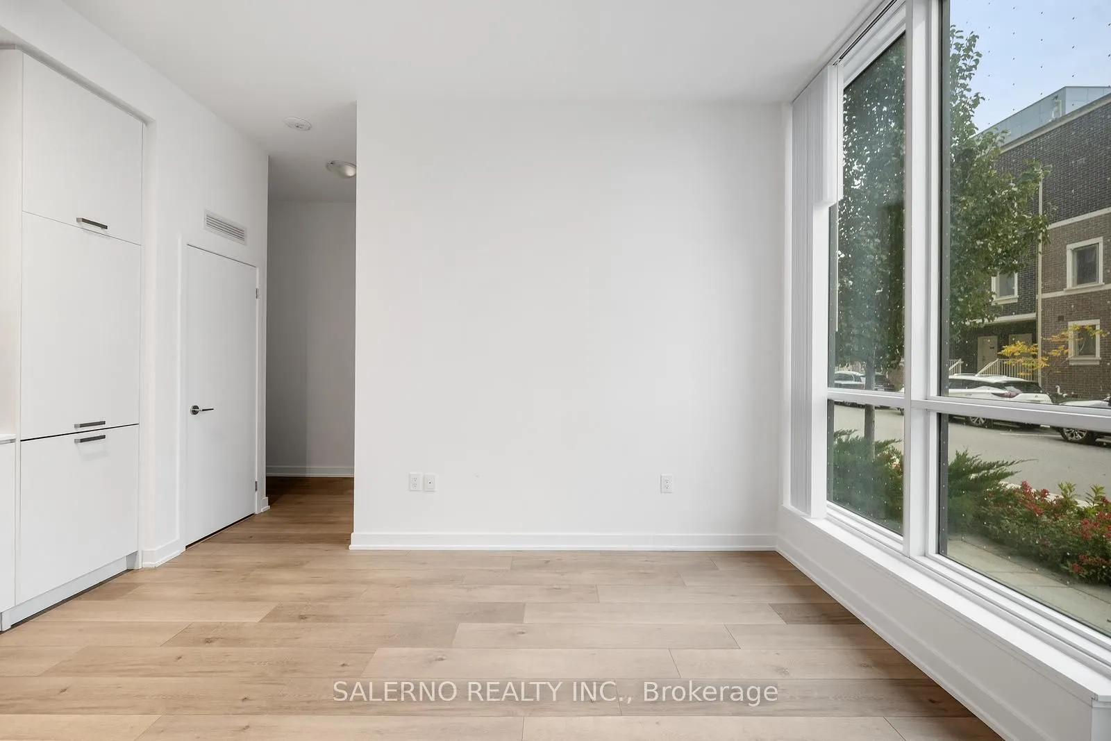 10 Honeycrisp Crescent, #105