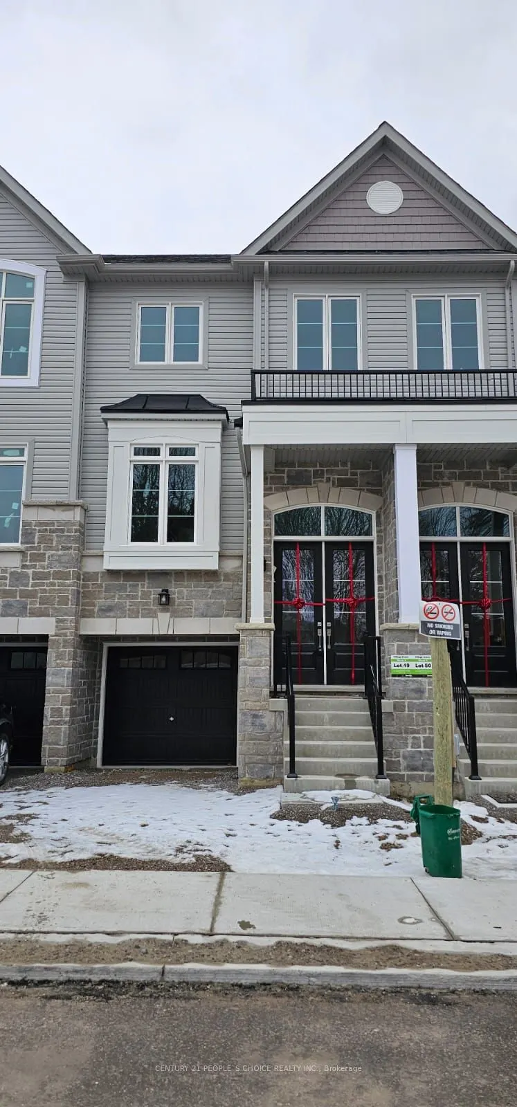 27 Lyall Stokes Circle