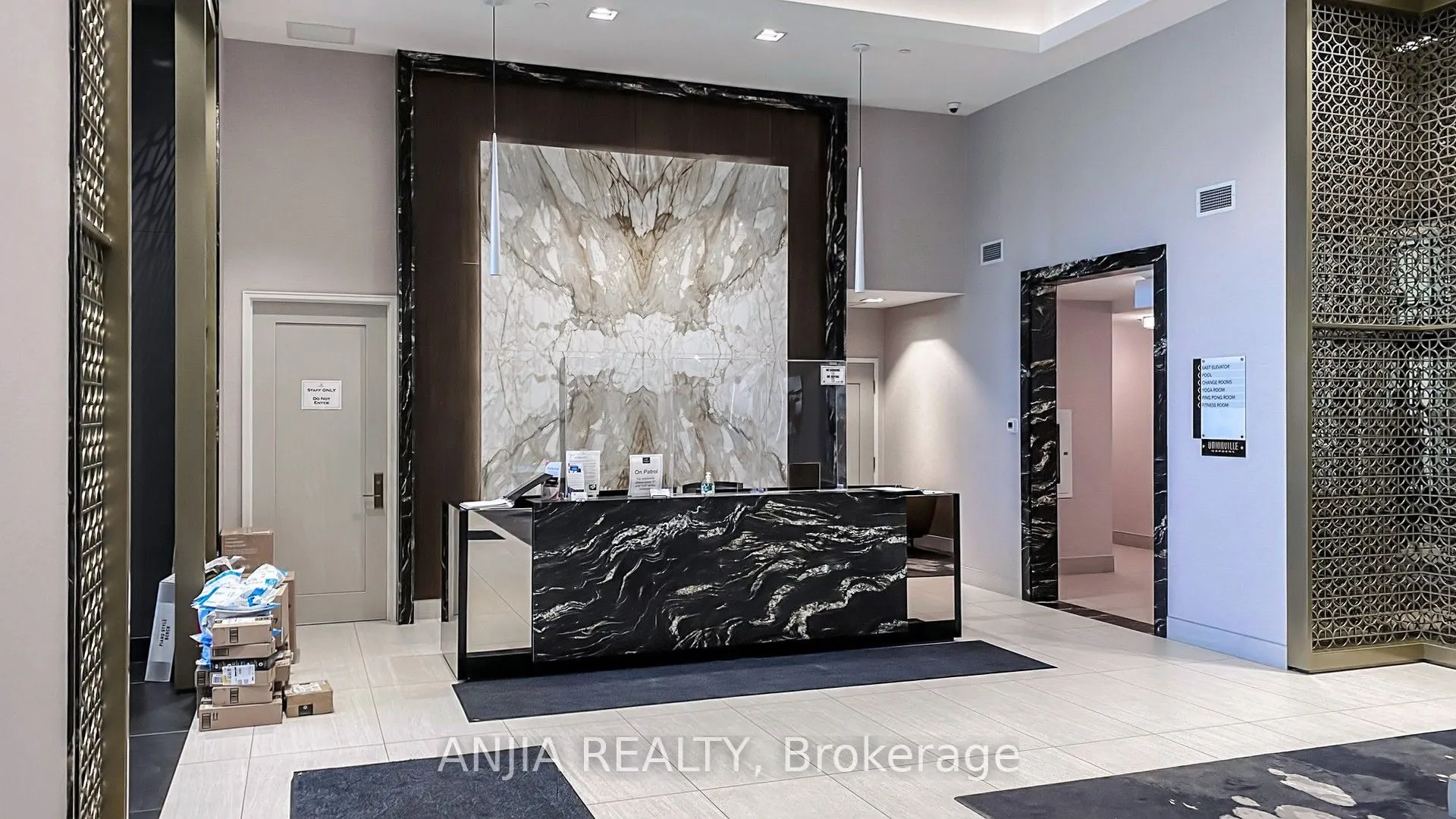 268 Buchanan Drive, #219W
