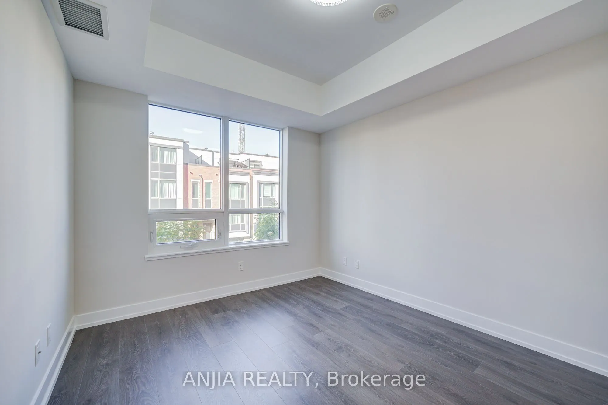 268 Buchanan Drive, #219W