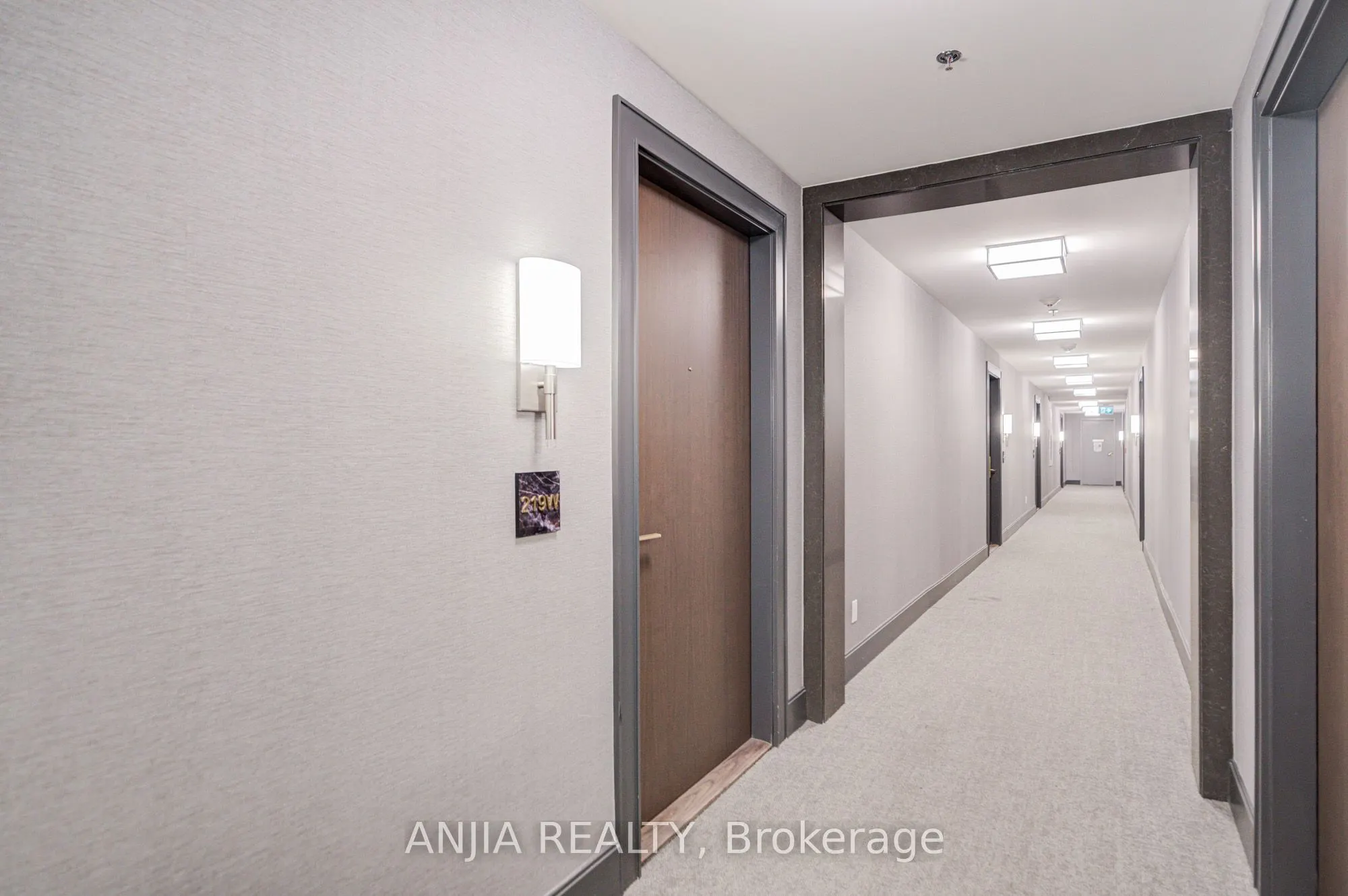 268 Buchanan Drive, #219W