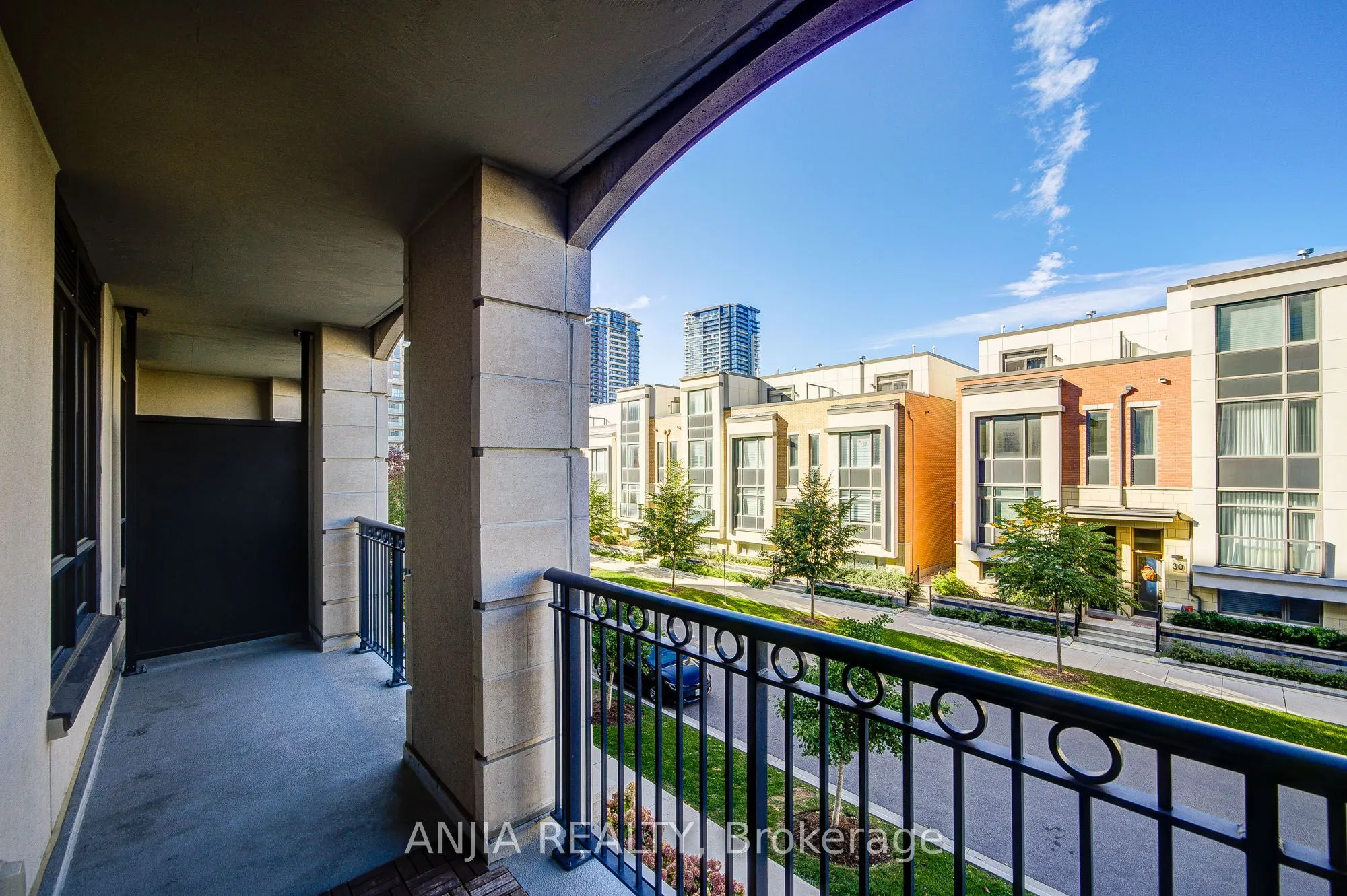 268 Buchanan Drive, #219W