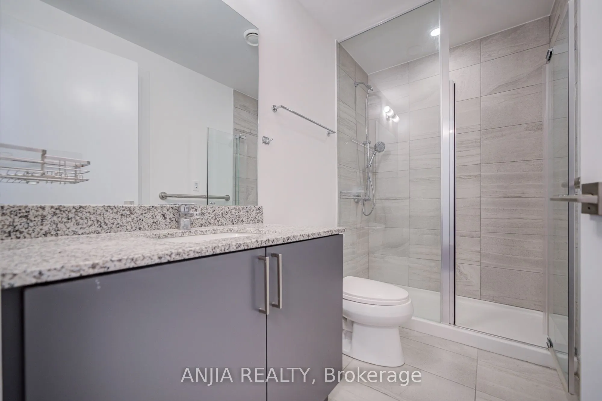 268 Buchanan Drive, #219W