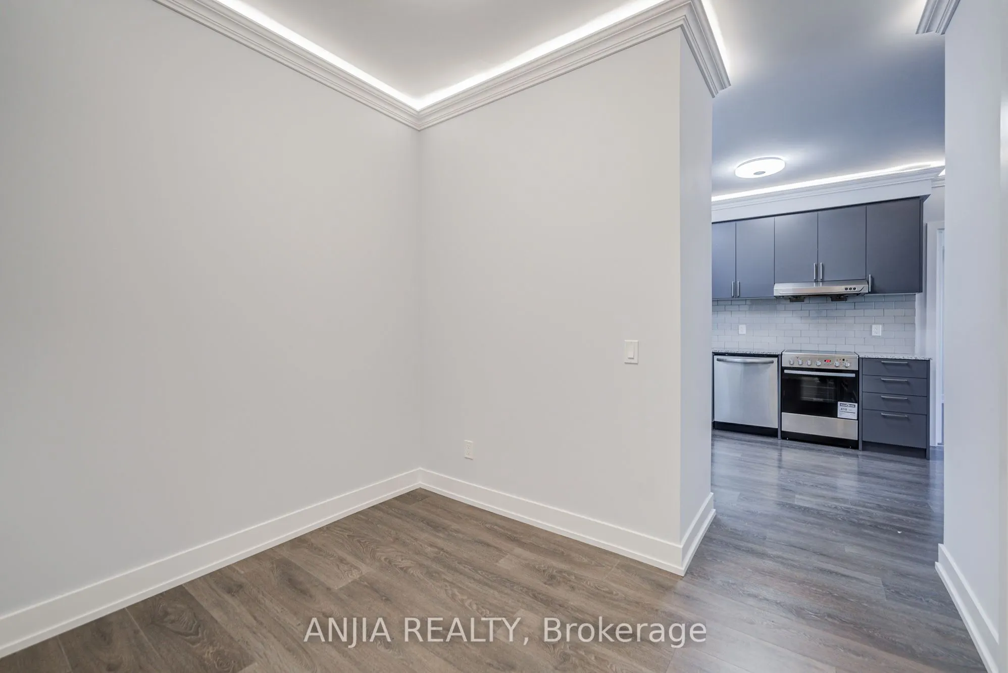 268 Buchanan Drive, #219W