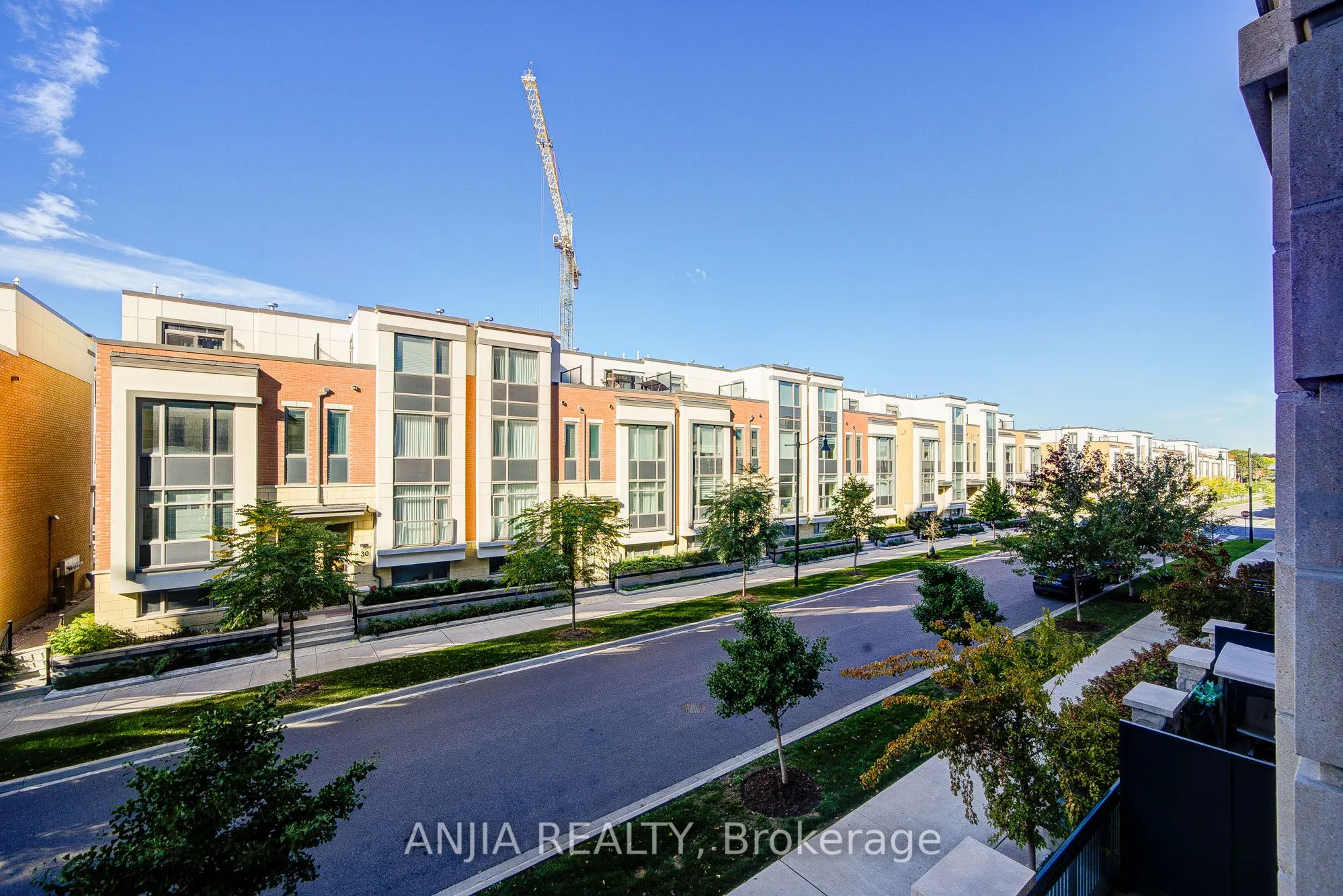 268 Buchanan Drive, #219W
