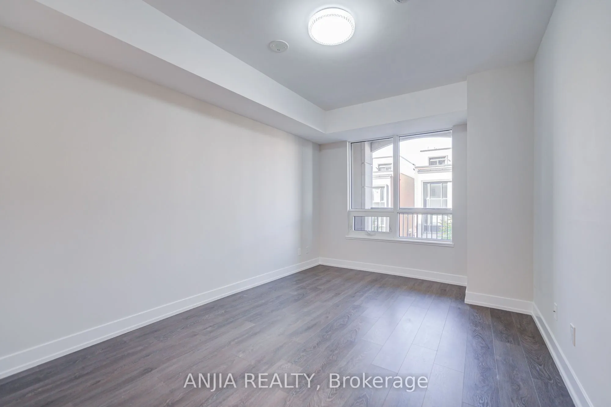 268 Buchanan Drive, #219W