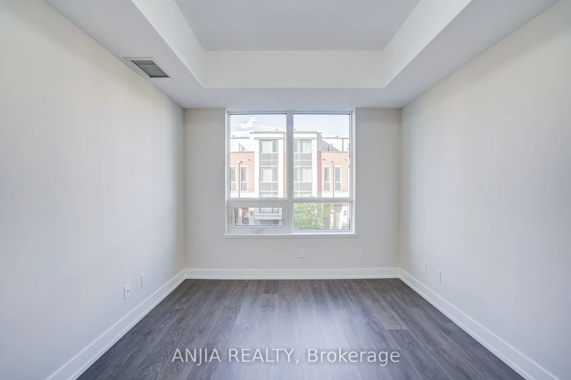 268 Buchanan Drive, #219W