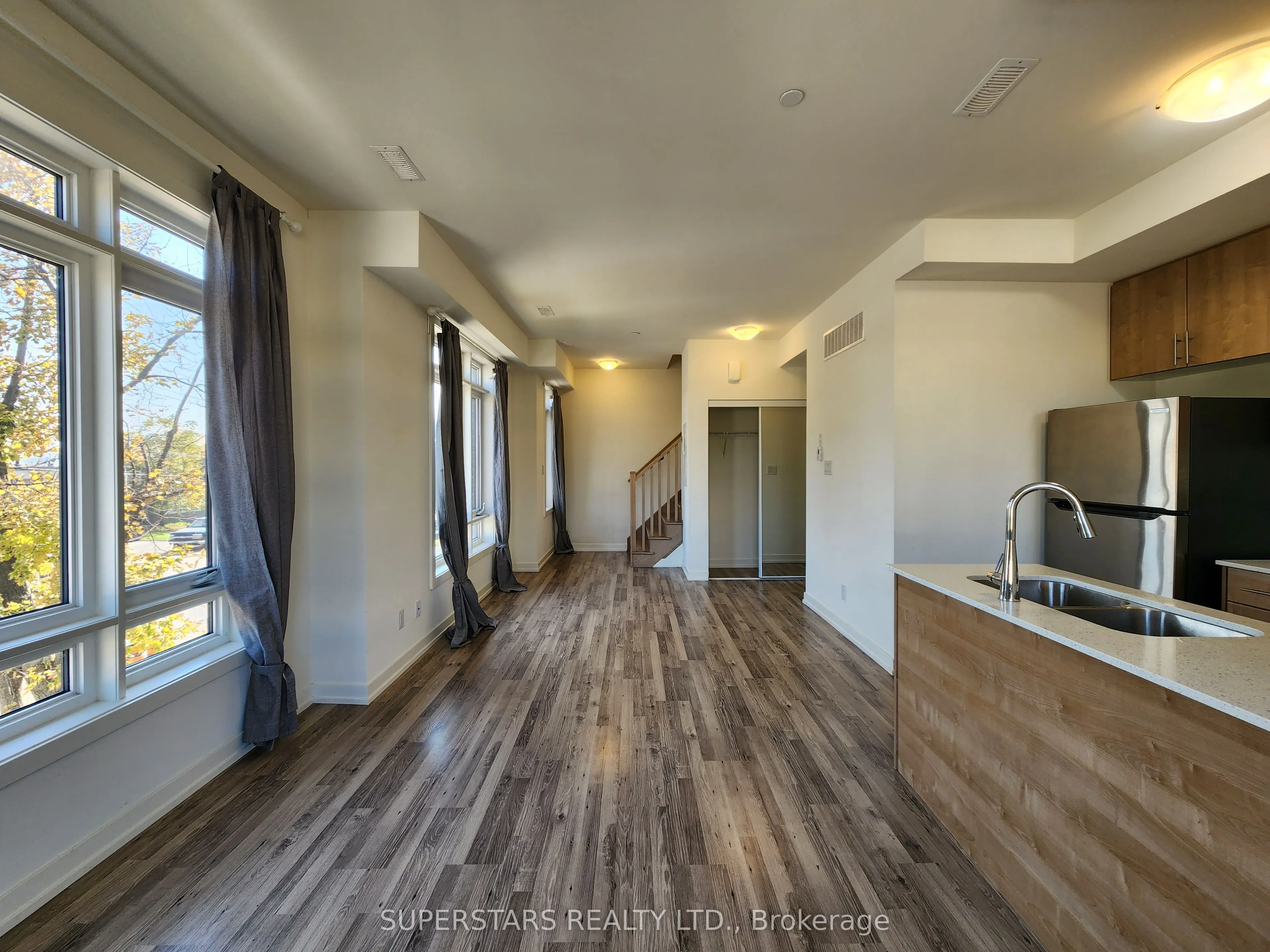 370 Red Maple Road, #37