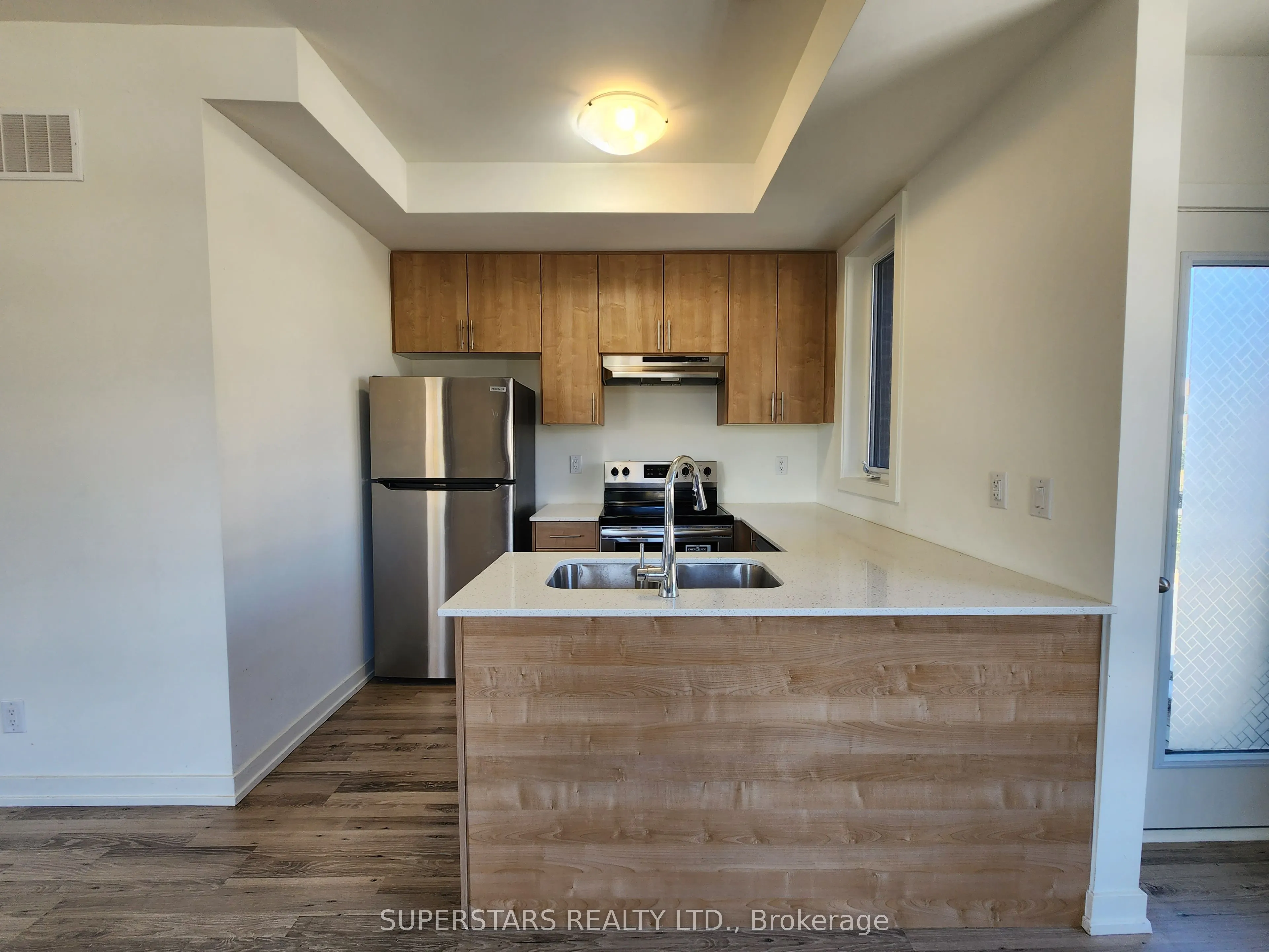 370 Red Maple Road, #37