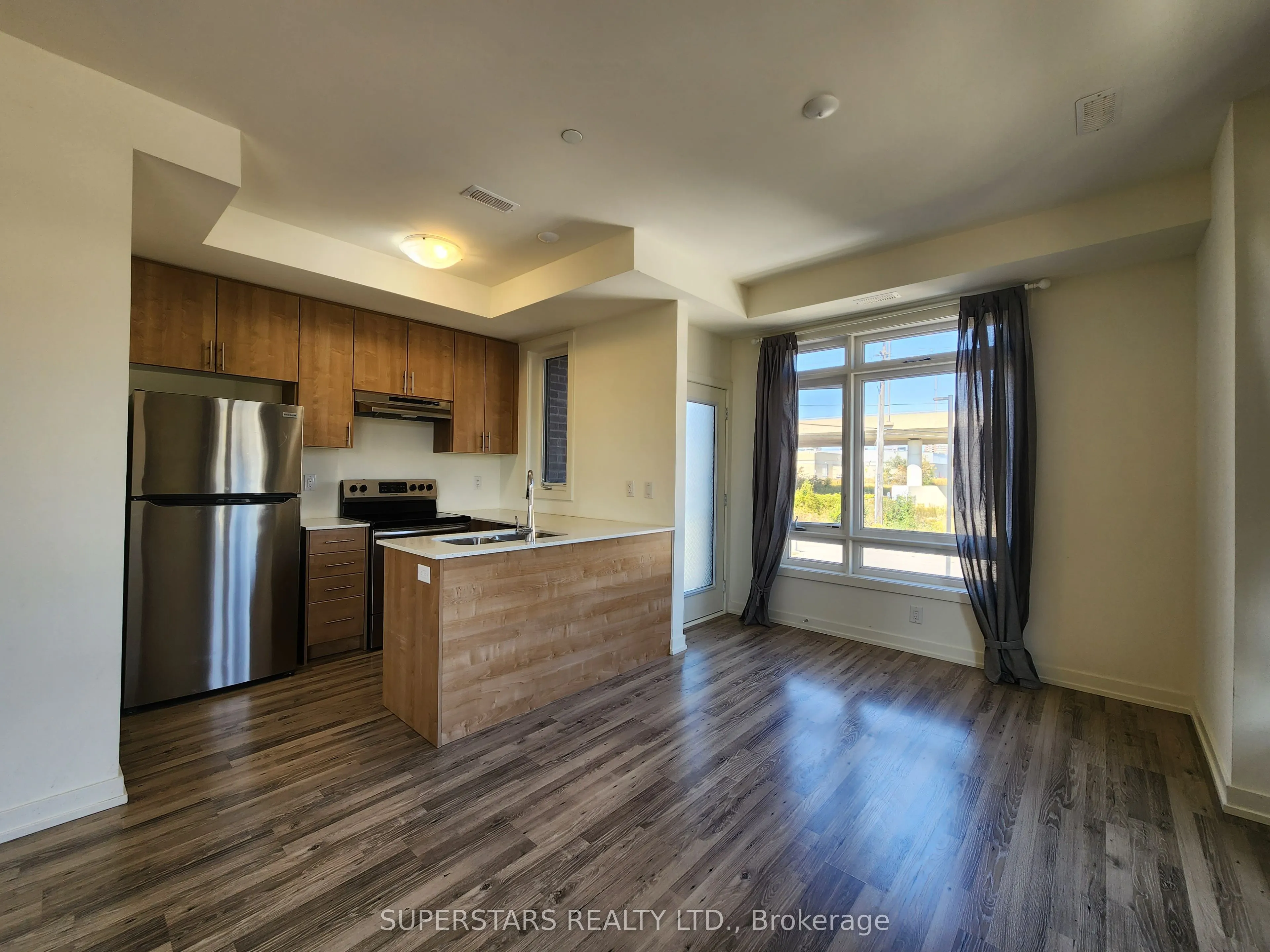 370 Red Maple Road, #37