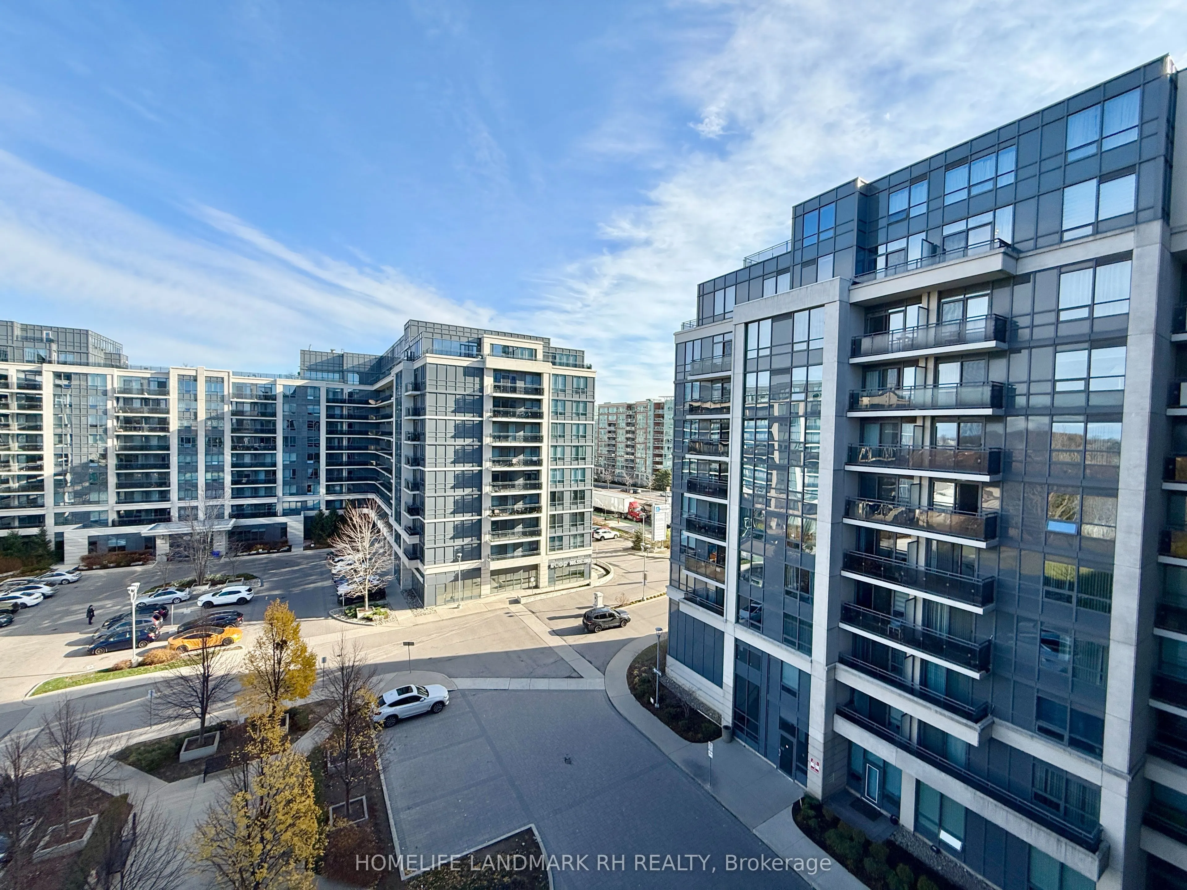 370 Highway 7 E, #825