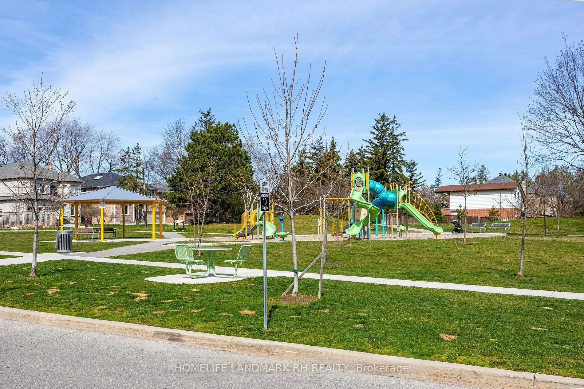 370 Highway 7 E, #825