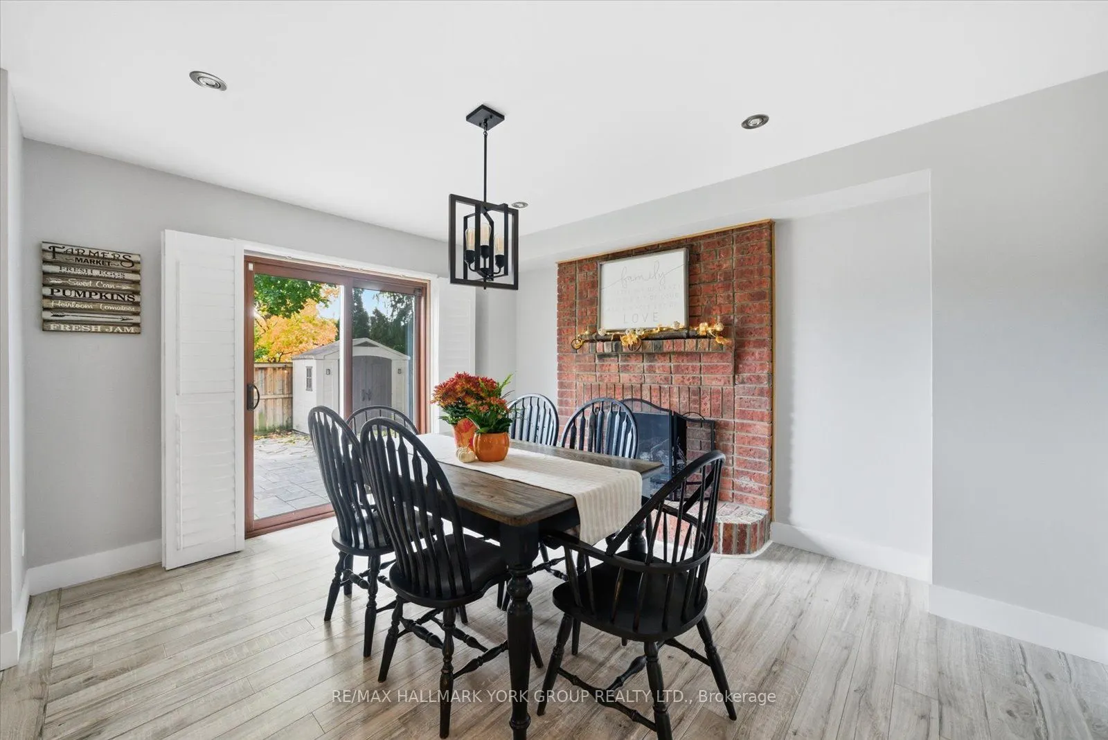 234 Billings Crescent