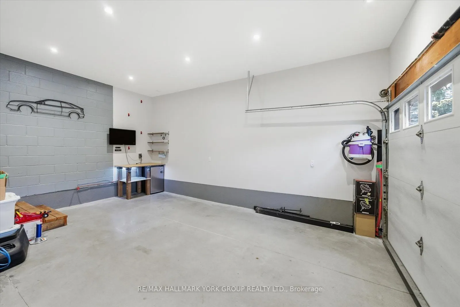234 Billings Crescent