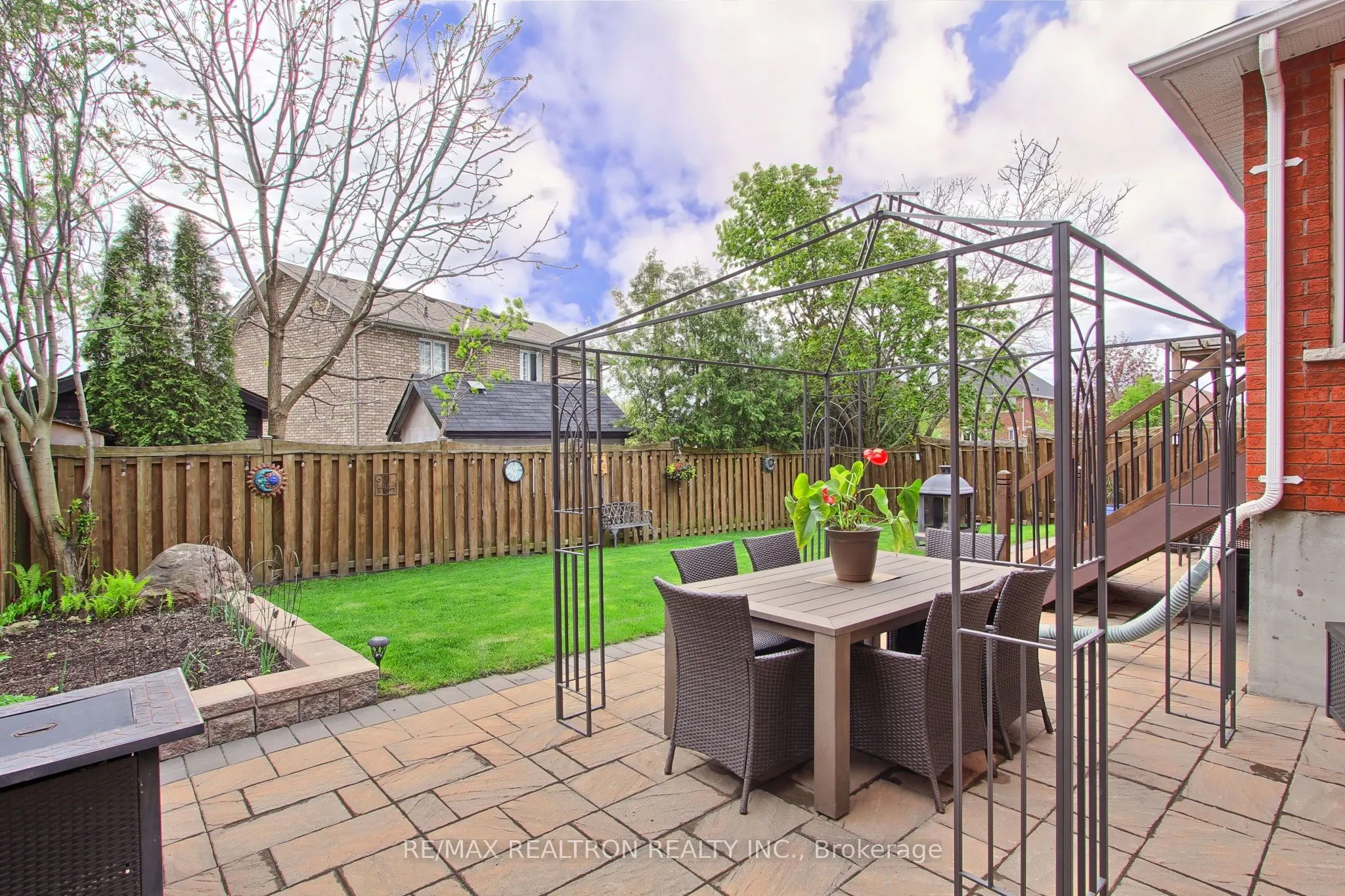31 Kerfoot Crescent