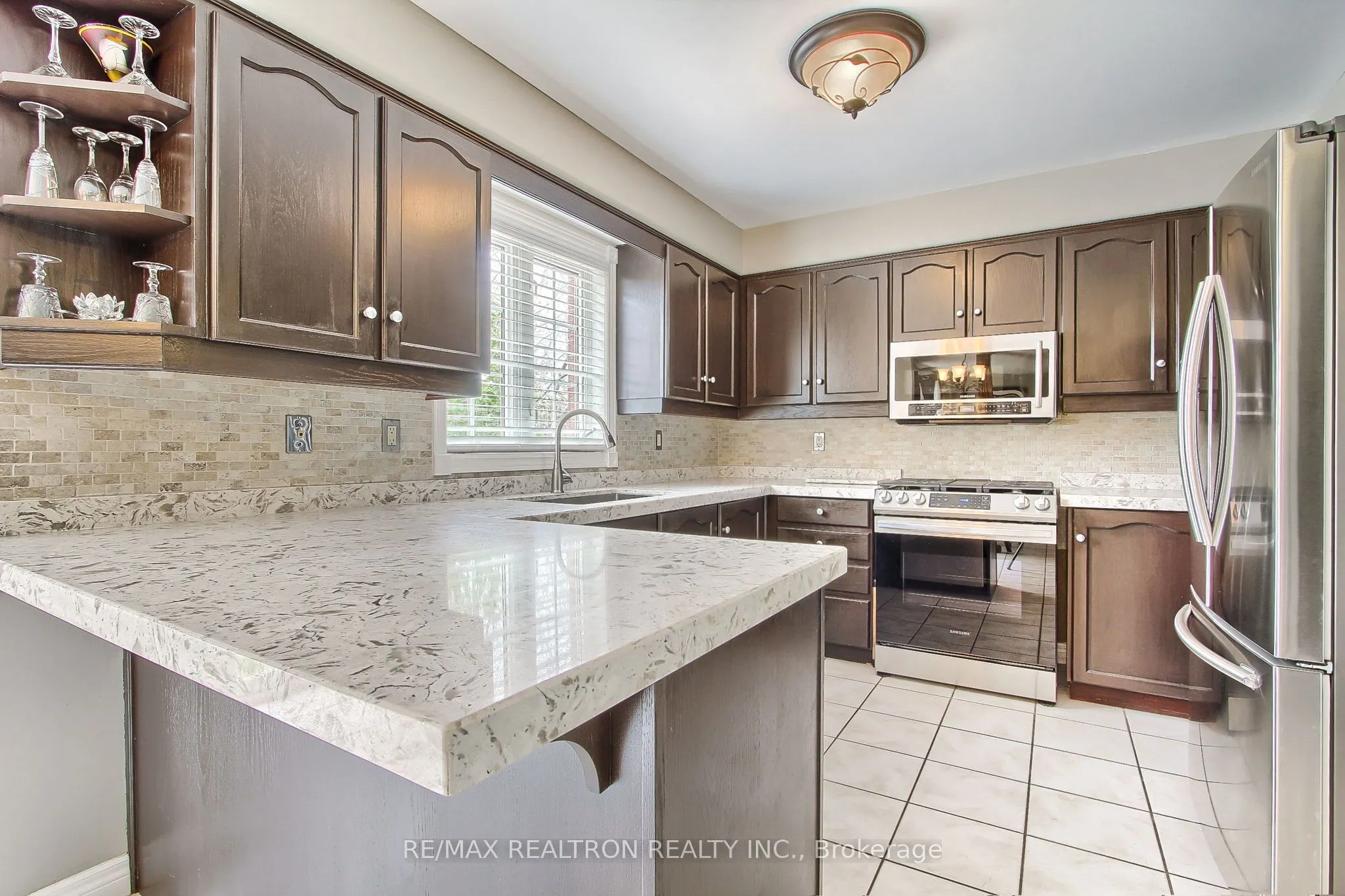 31 Kerfoot Crescent