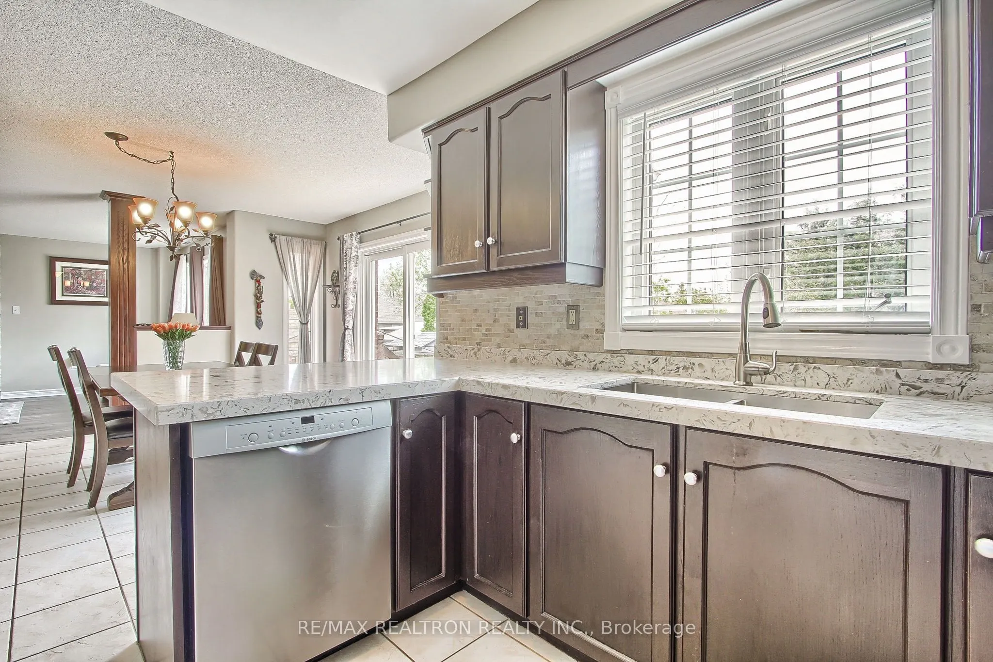 31 Kerfoot Crescent