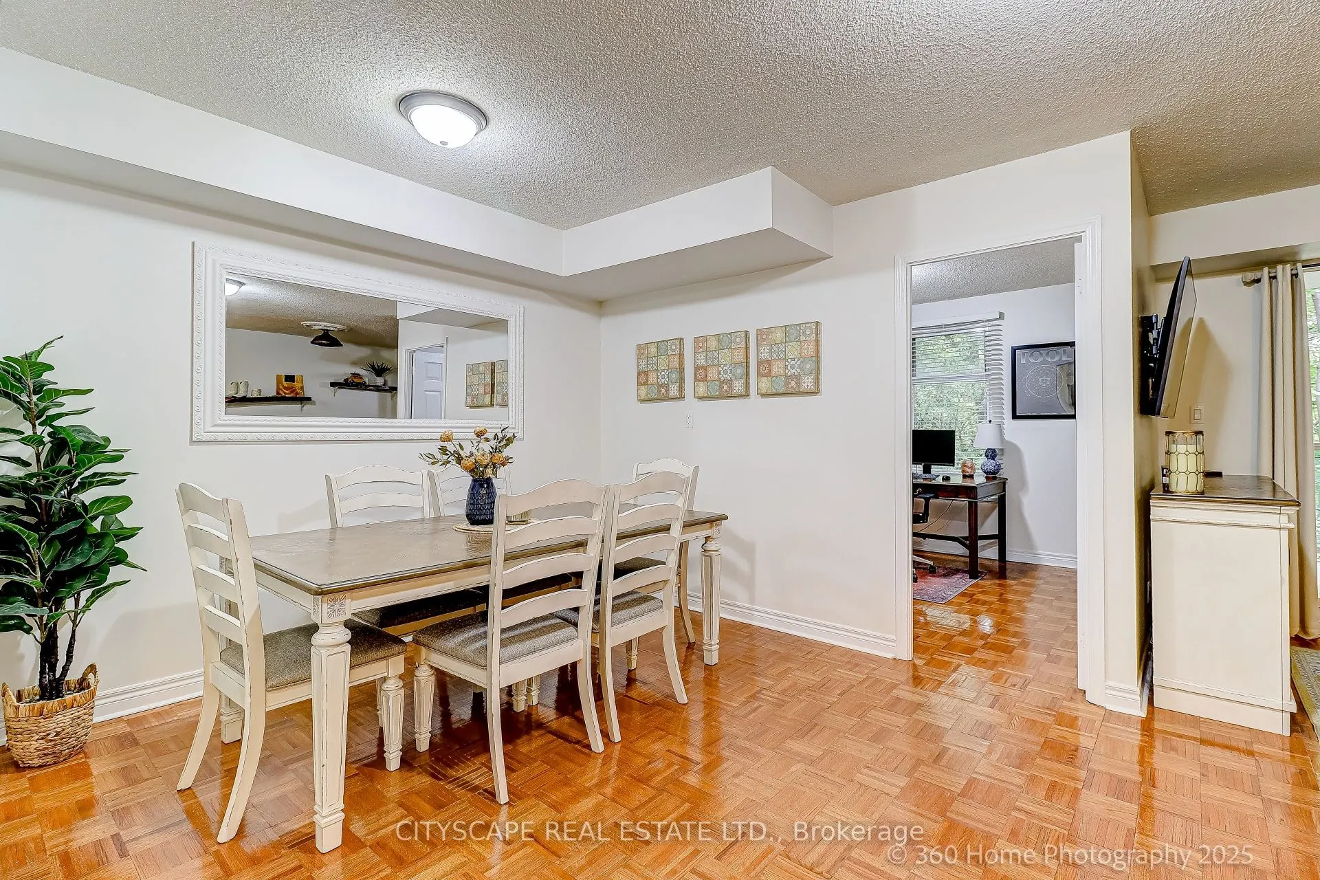 245 Pinegrove Road, #101
