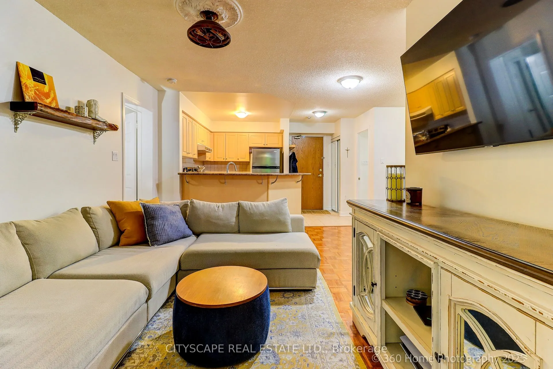 245 Pinegrove Road, #101