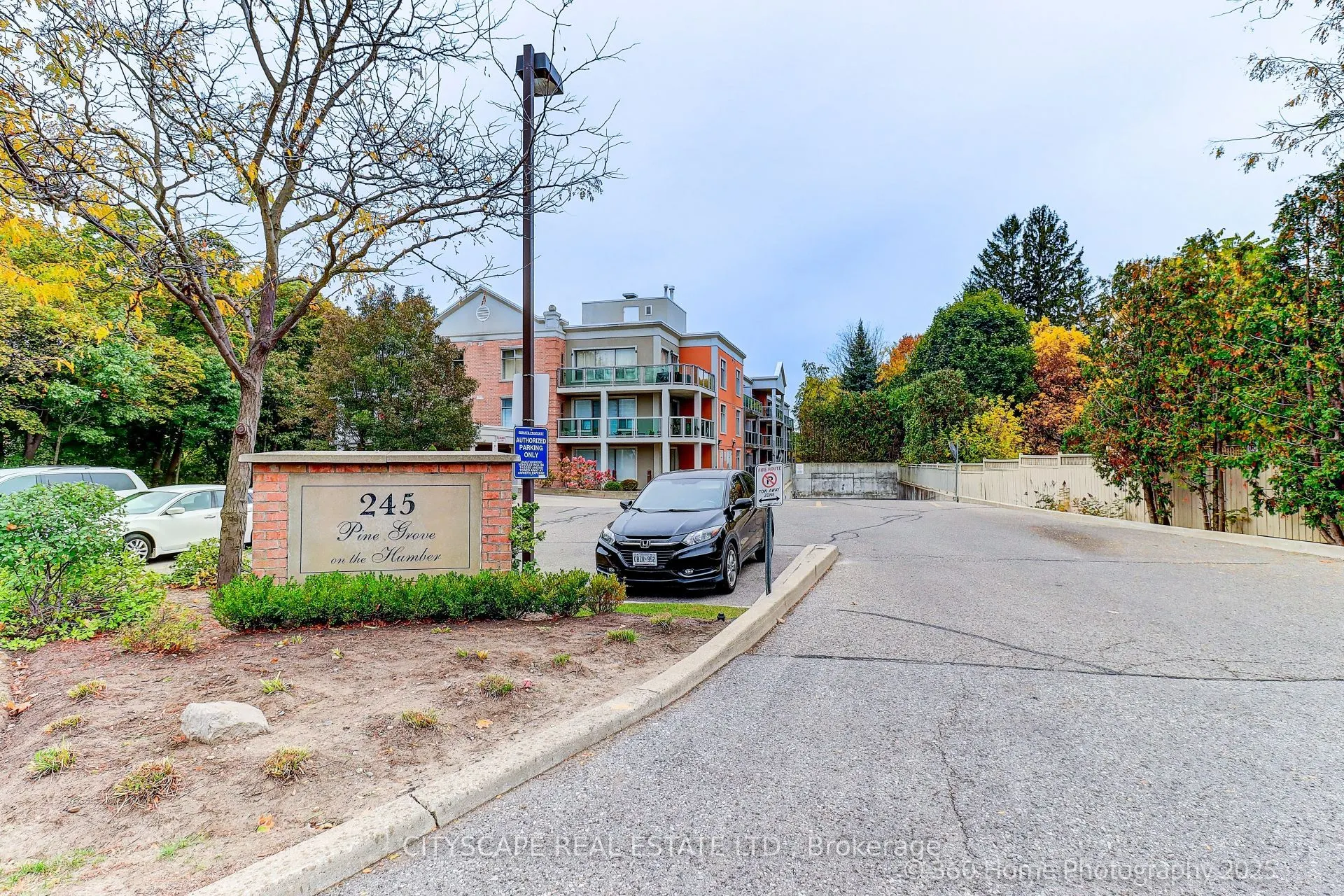 245 Pinegrove Road, #101