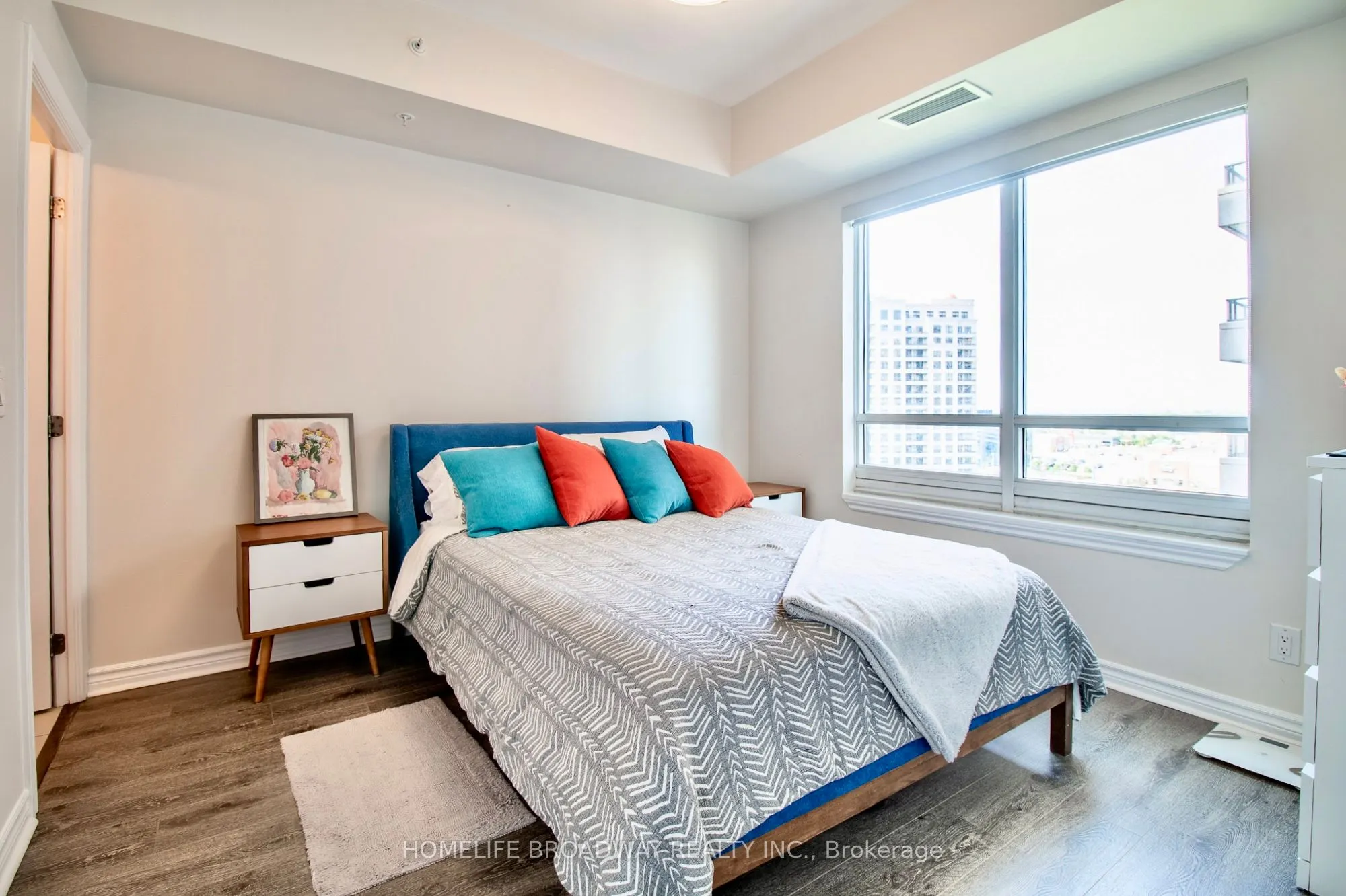 9255 Jane Street, #815
