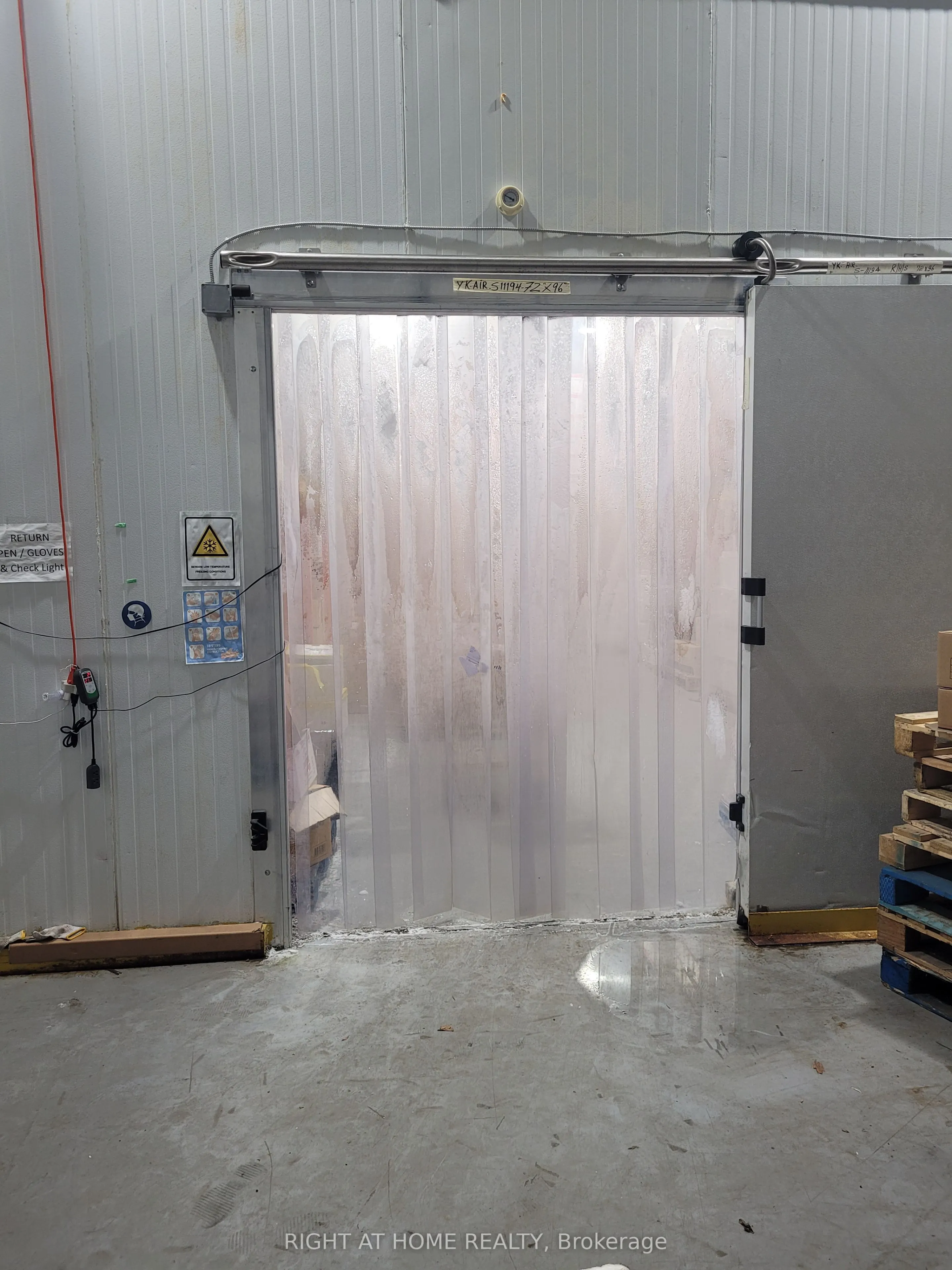 471 Jevlan Drive, ##11