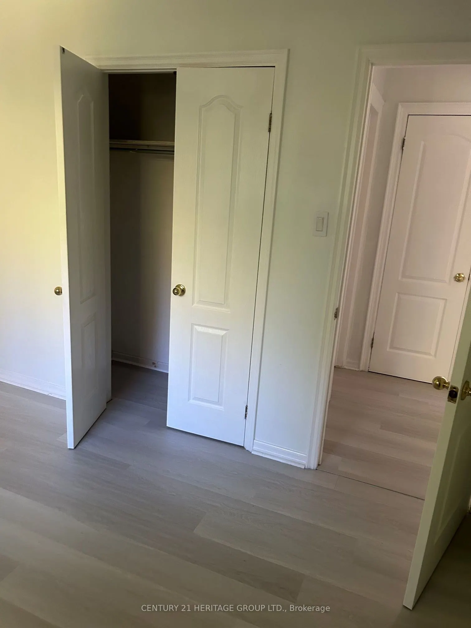 6 Devins Drive, #Main Floor