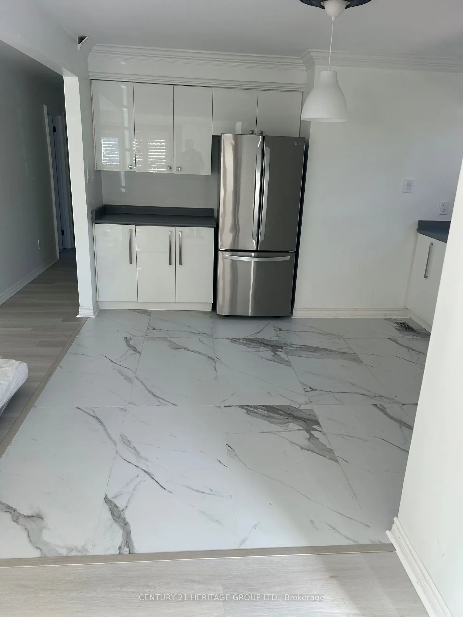 6 Devins Drive, #Main Floor