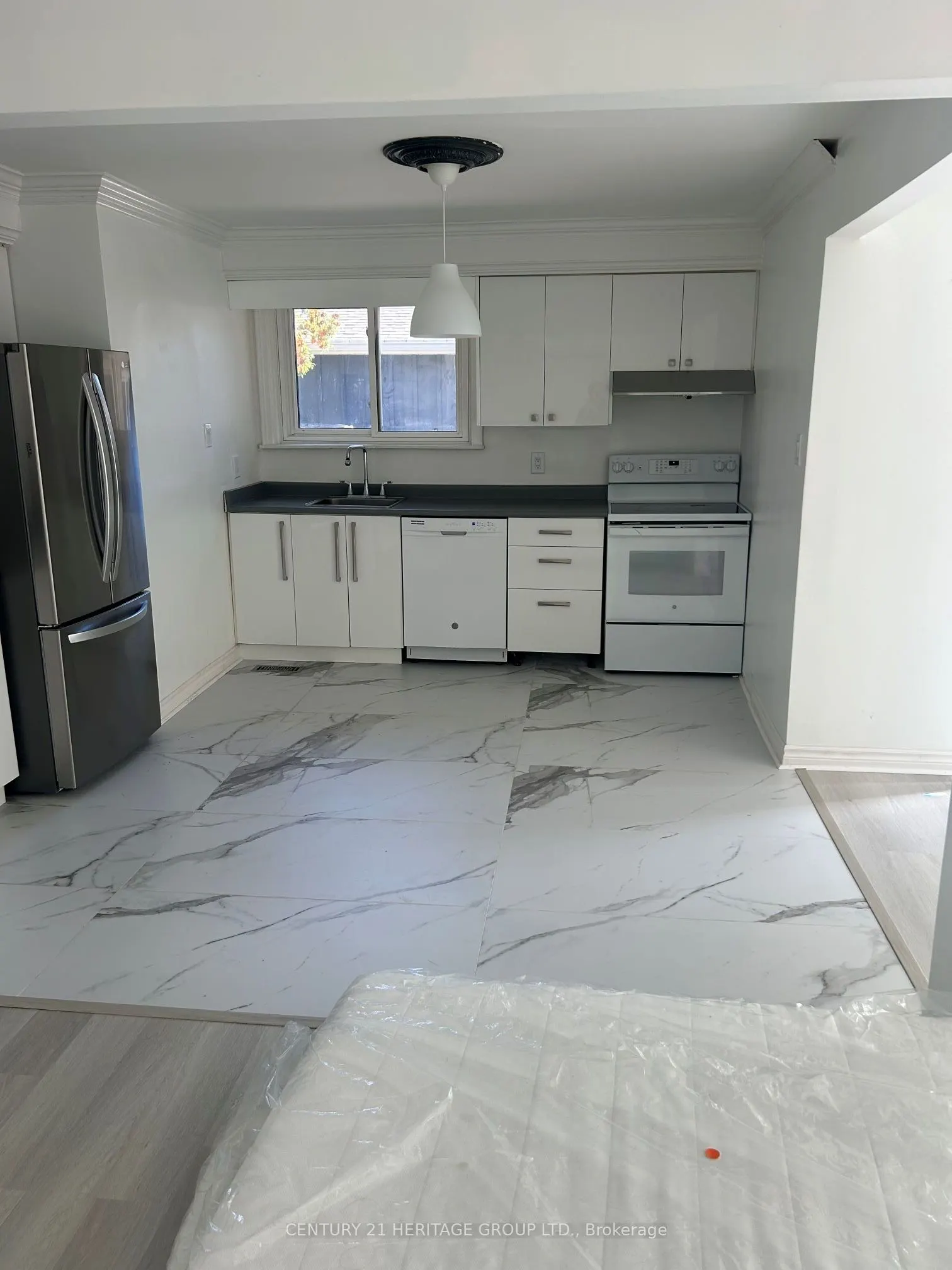 6 Devins Drive, #Main Floor