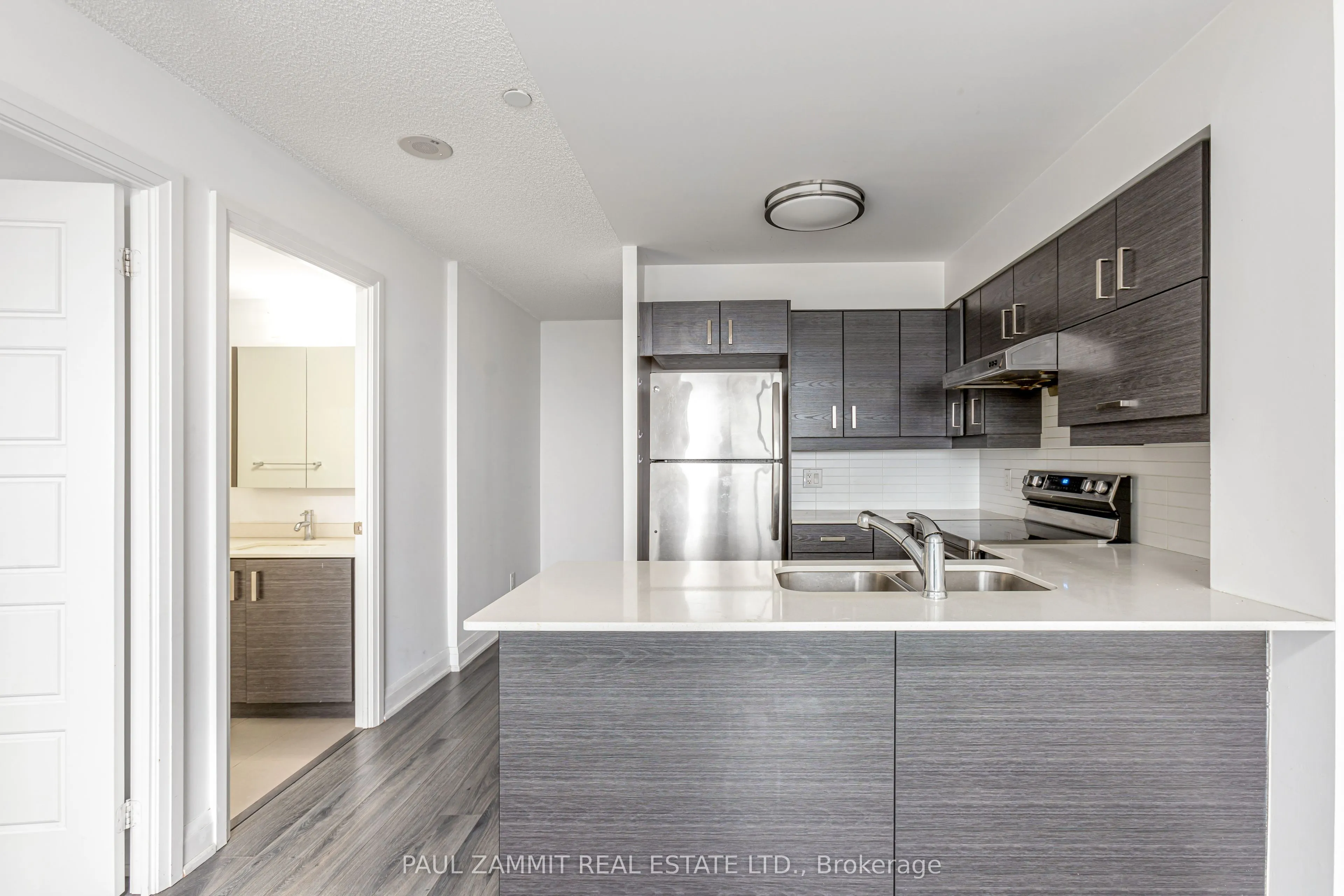 1 Uptown Drive, #2110