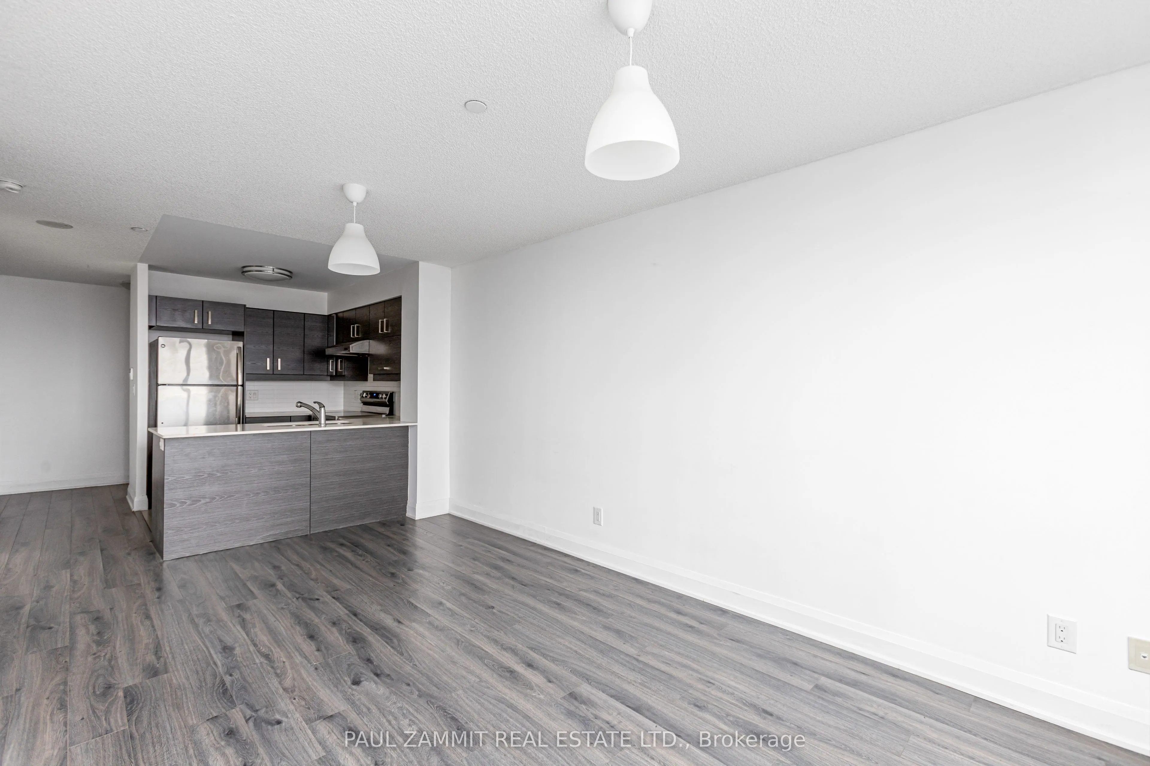 1 Uptown Drive, #2110