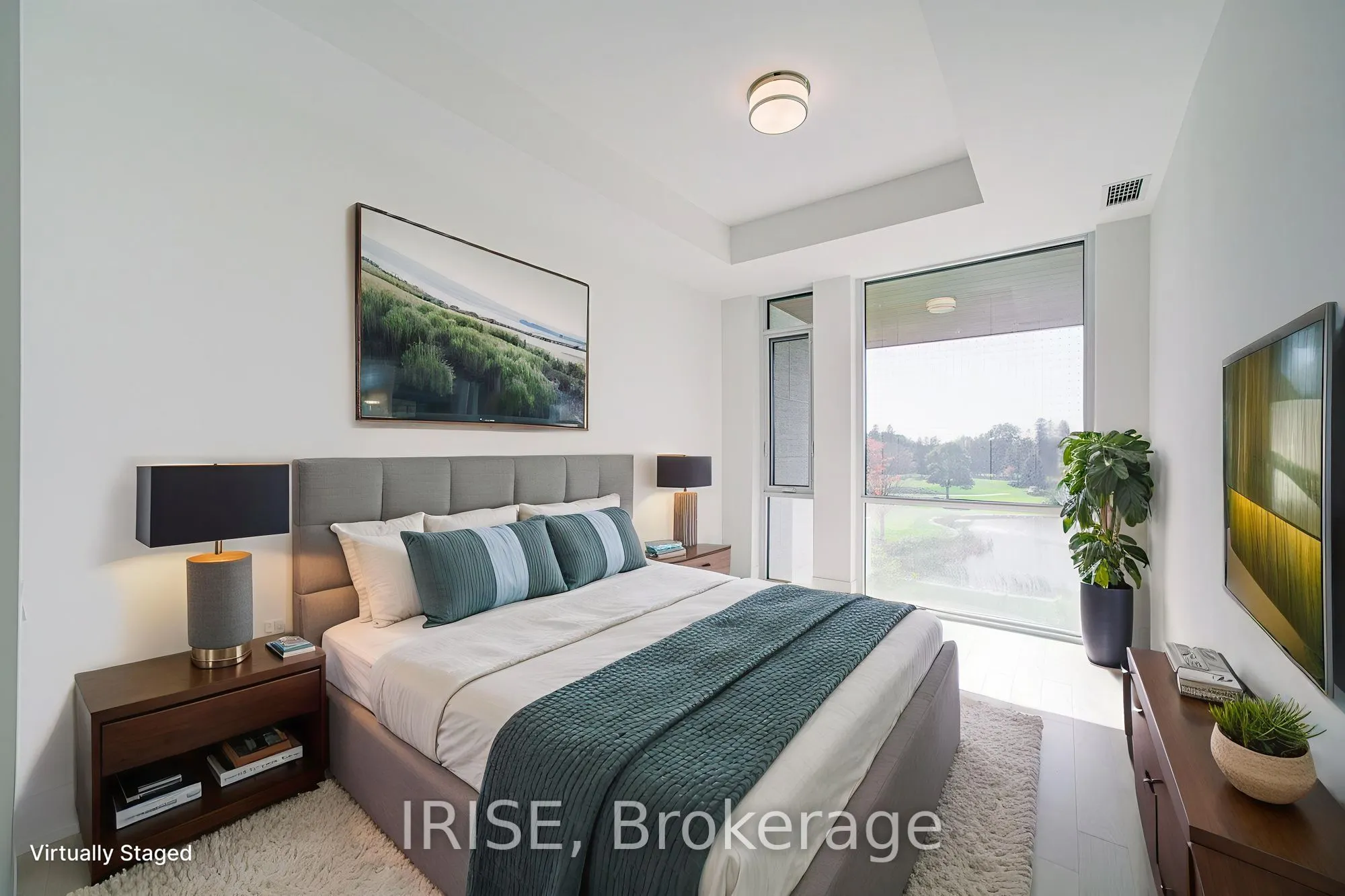 399 Royal Orchard Boulevard, #221