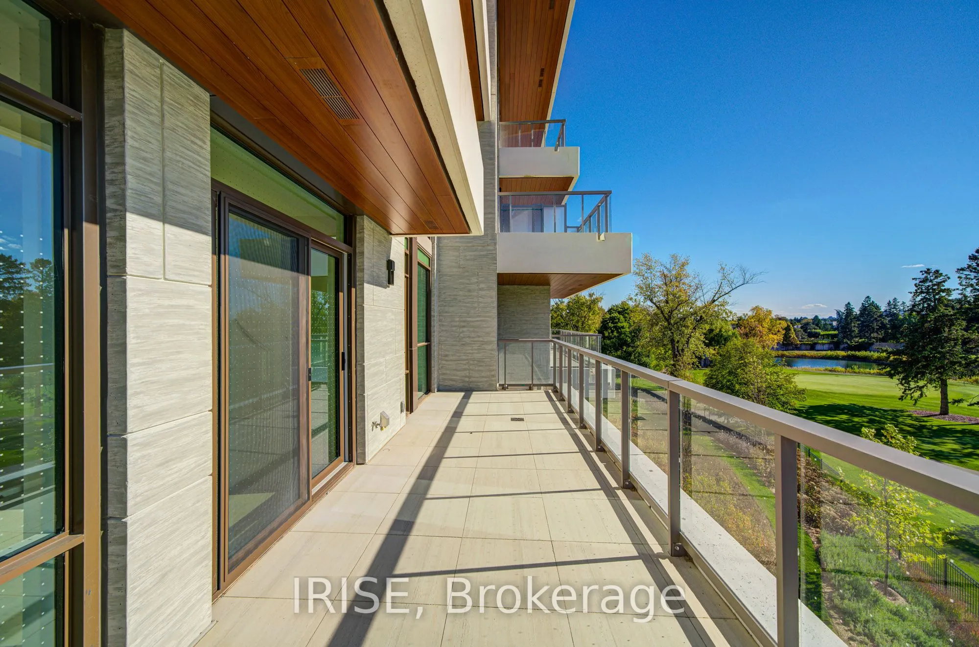 399 Royal Orchard Boulevard, #221