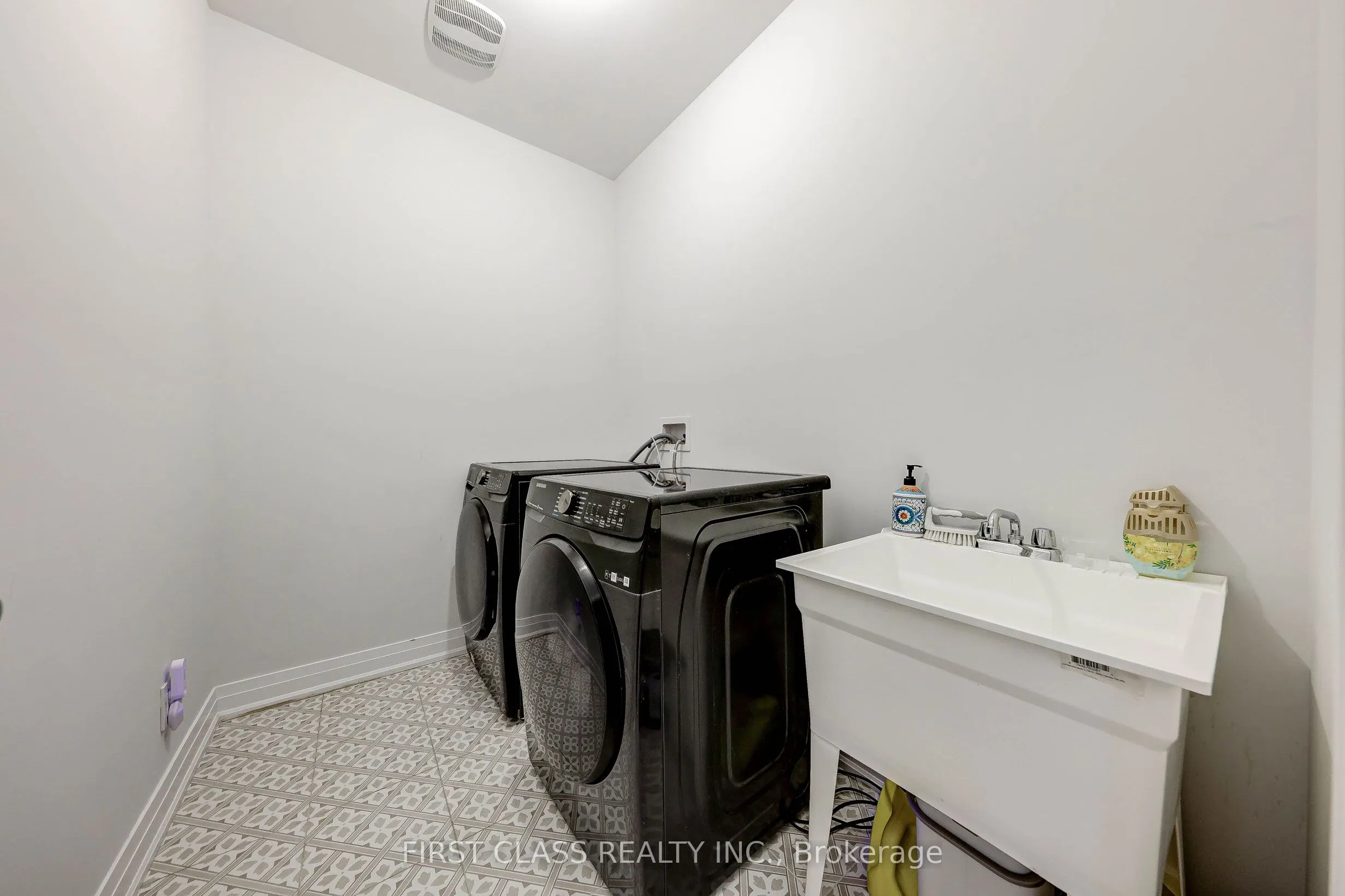 144 Byers Pond Way