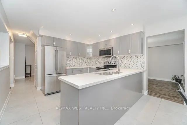 86 Dina Road
