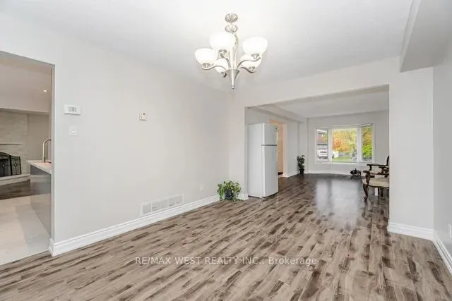 86 Dina Road