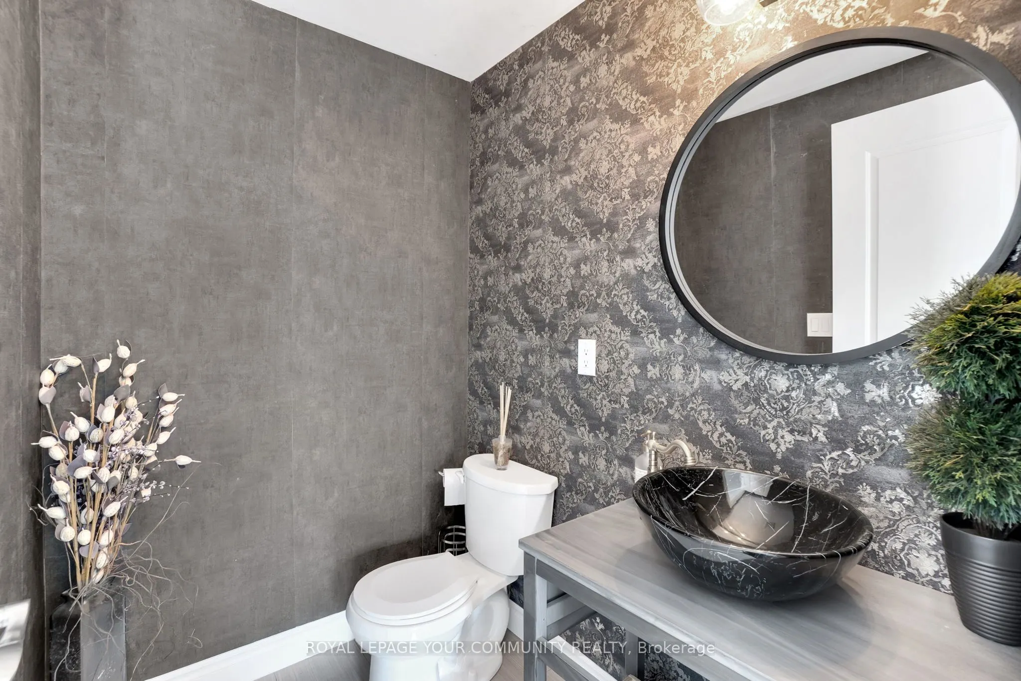 10060 Keele Street, #8