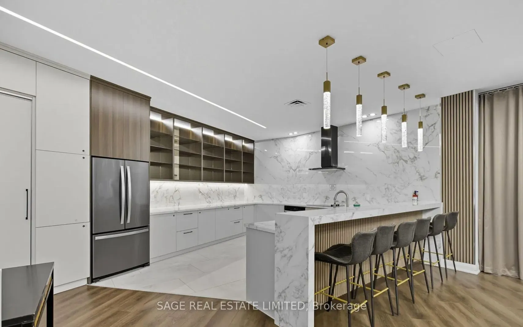 30 Harding Boulevard, #1002