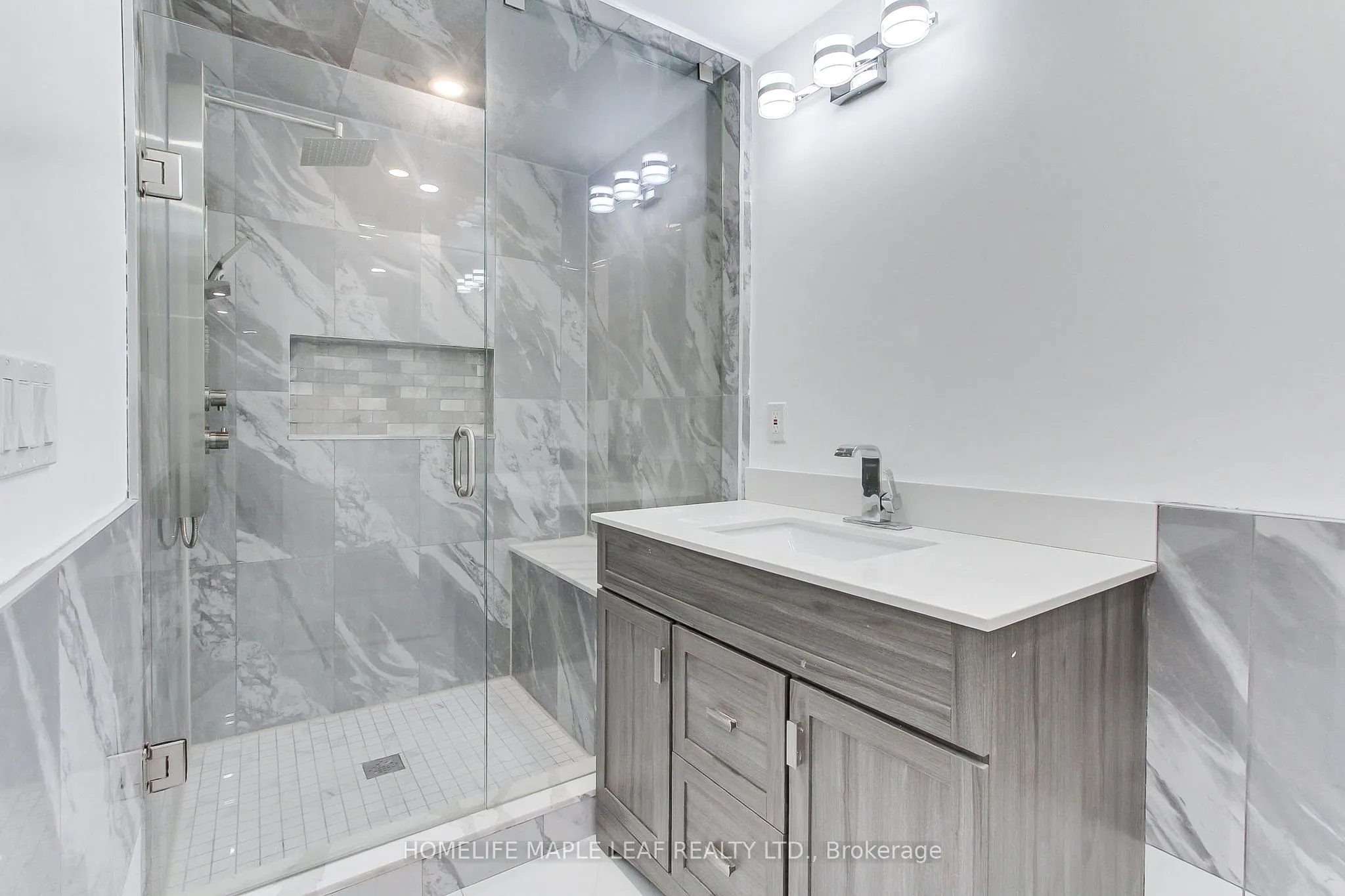 2180 Dawson Crescent