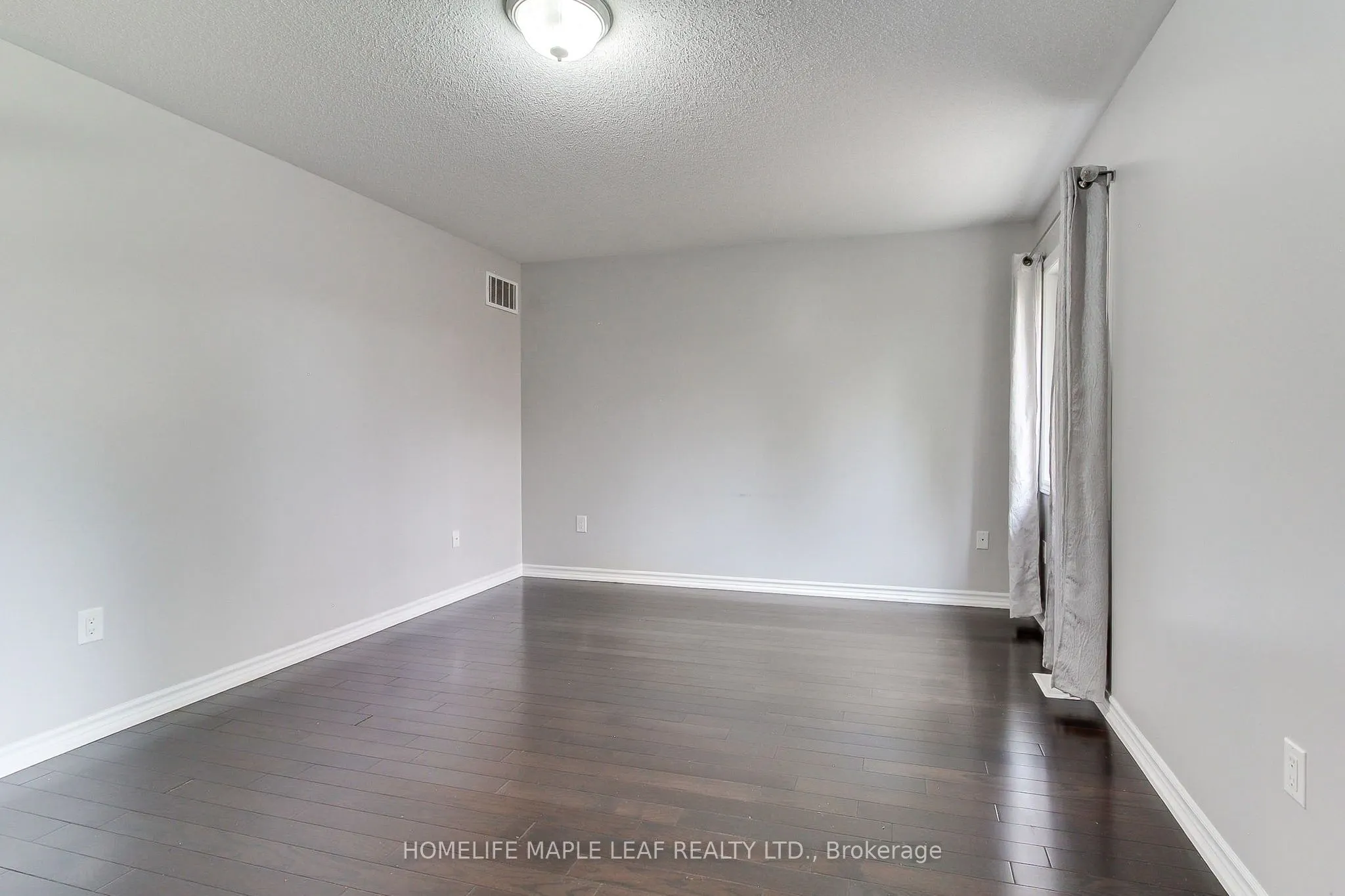 2180 Dawson Crescent